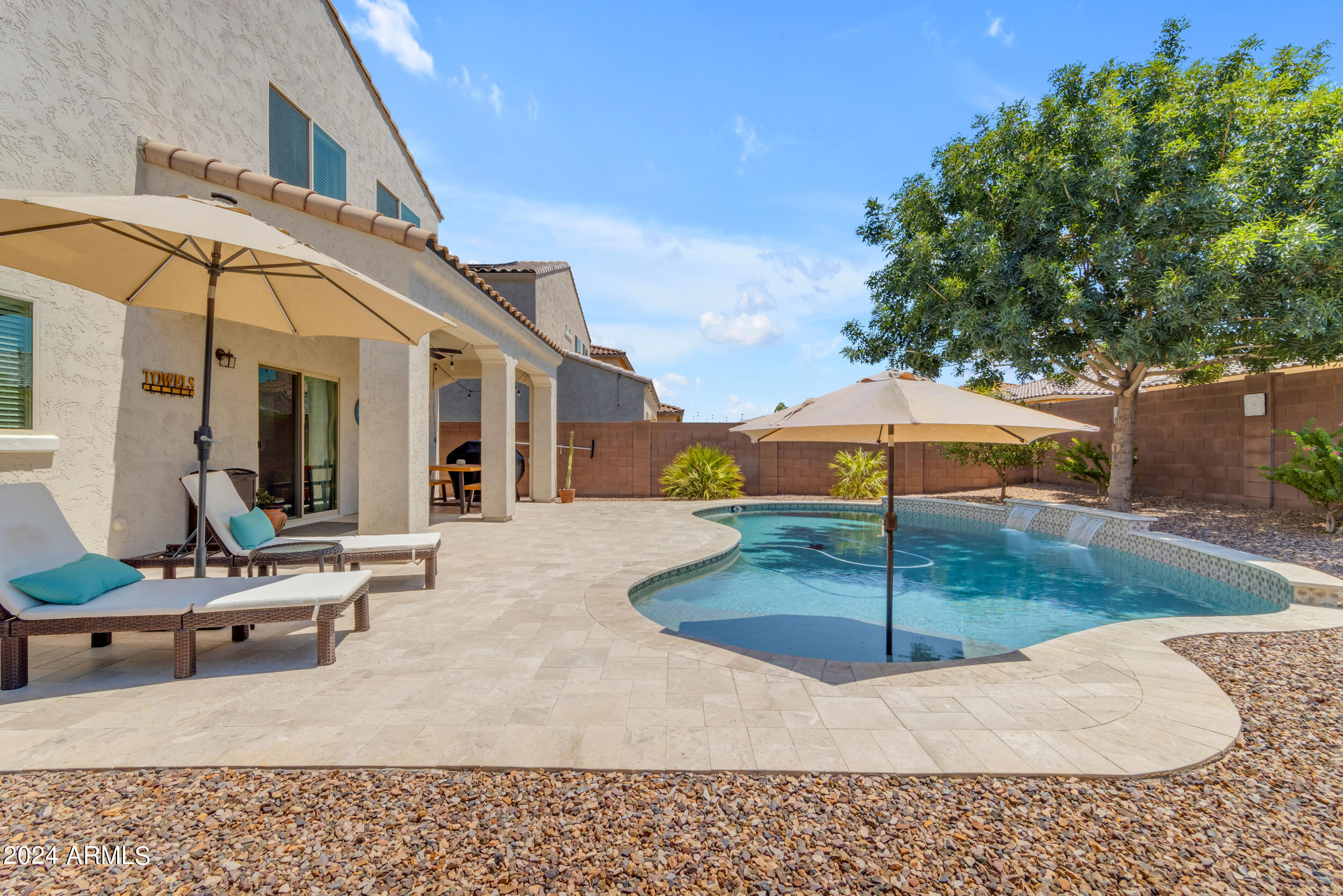 2675 E GILLCREST Road