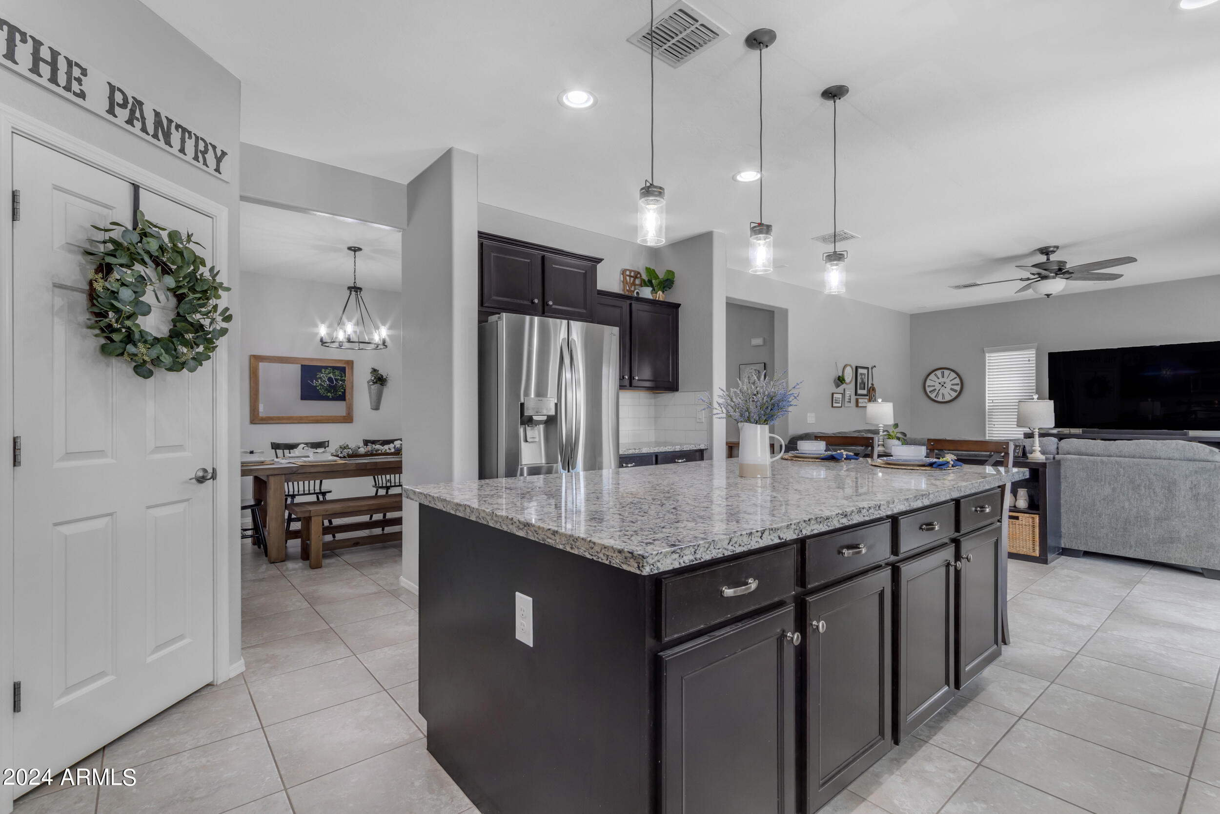 2675 E GILLCREST Road