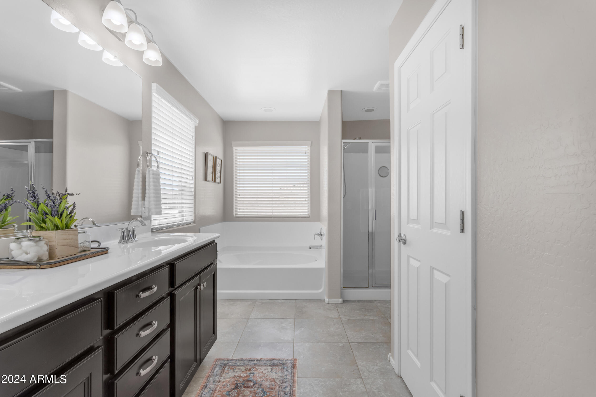 2675 E GILLCREST Road