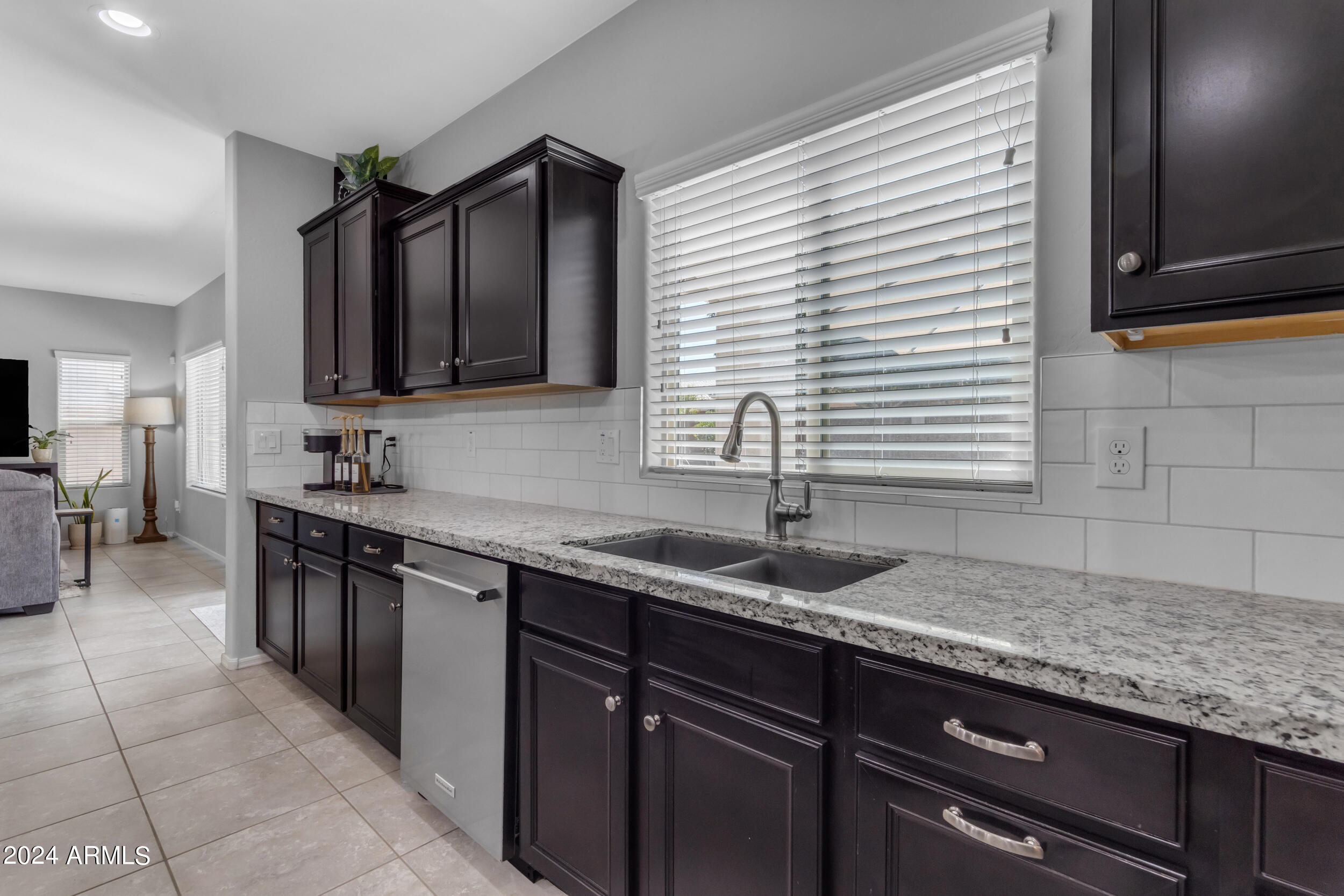 2675 E GILLCREST Road