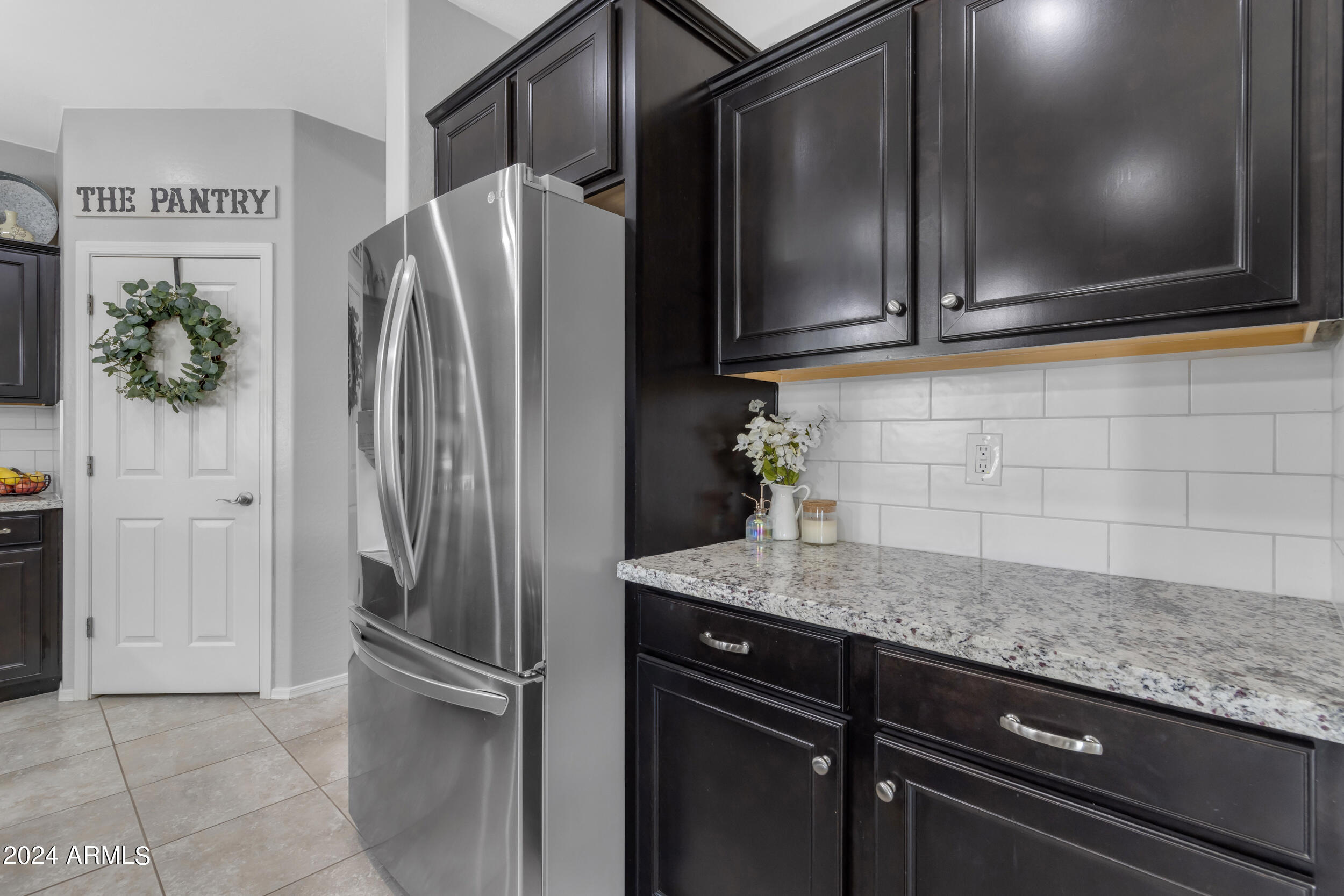 2675 E GILLCREST Road