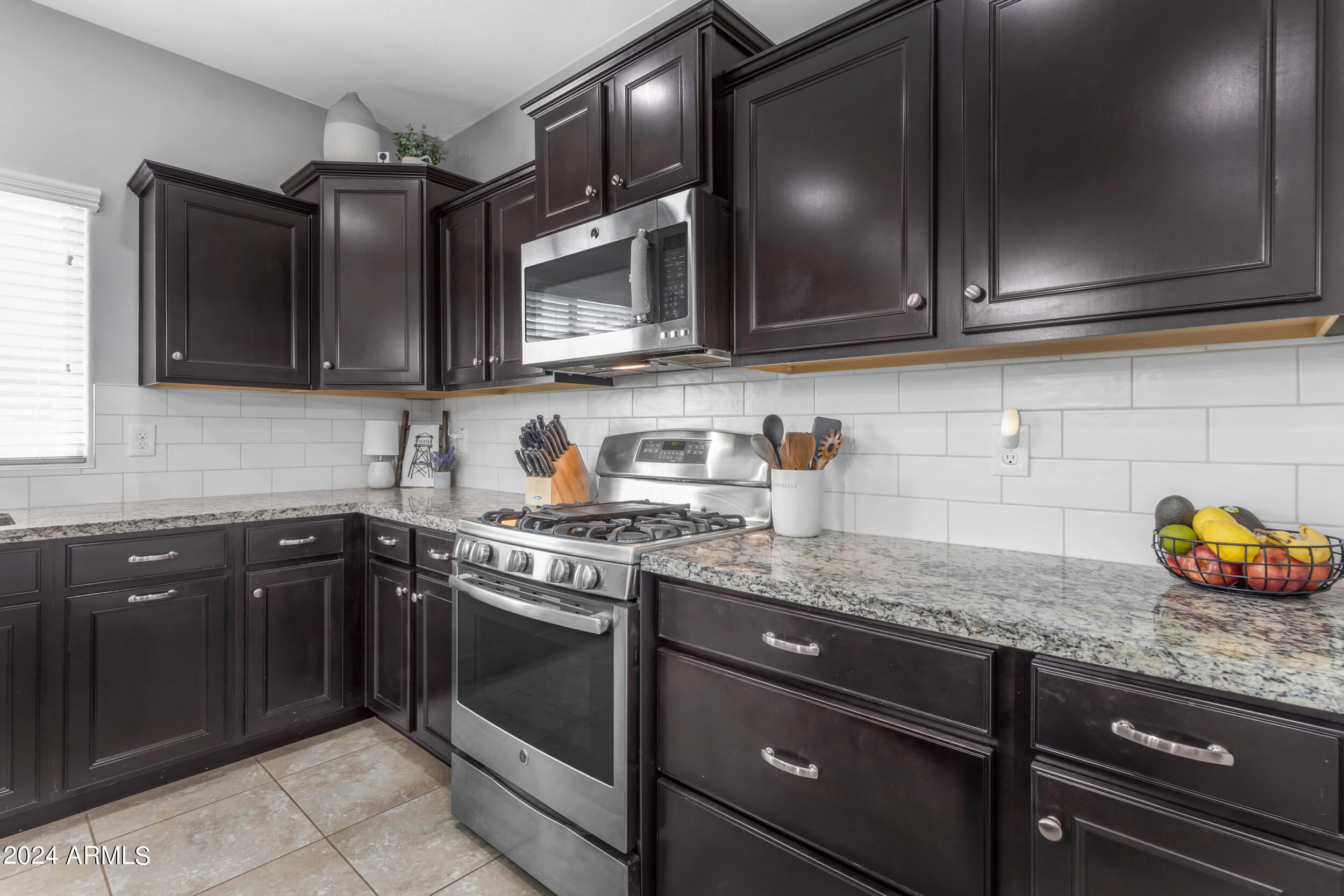 2675 E GILLCREST Road