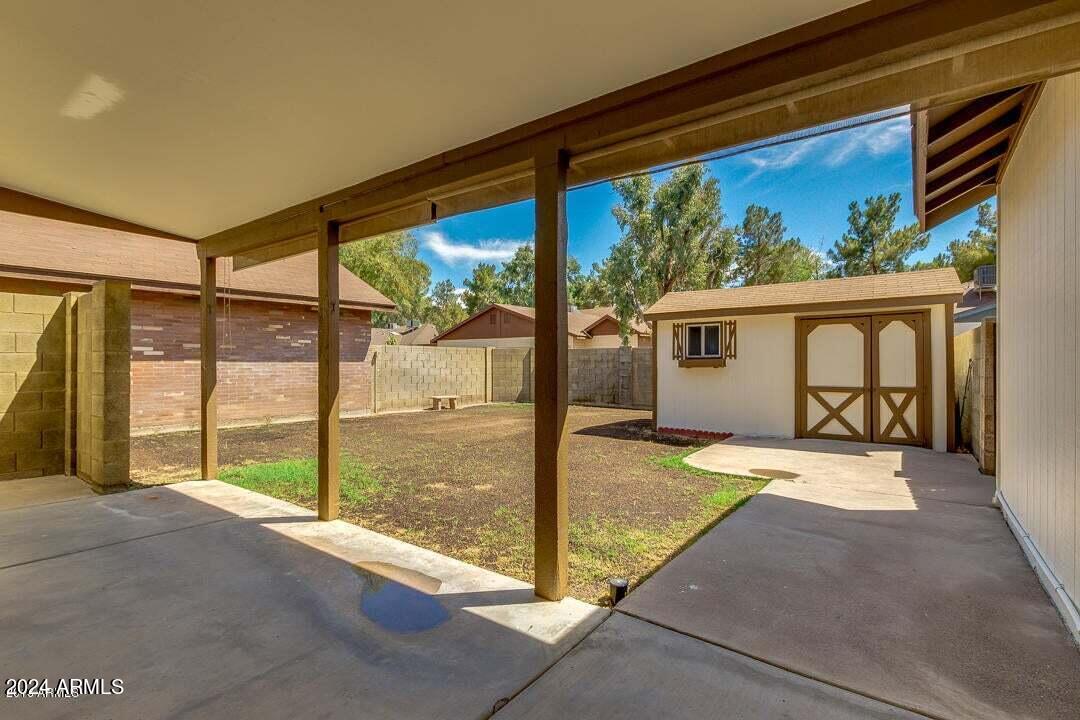 909 E CULLUMBER Street