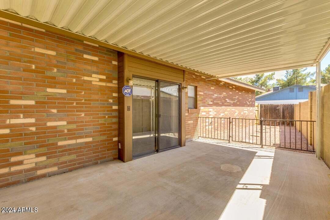 909 E CULLUMBER Street