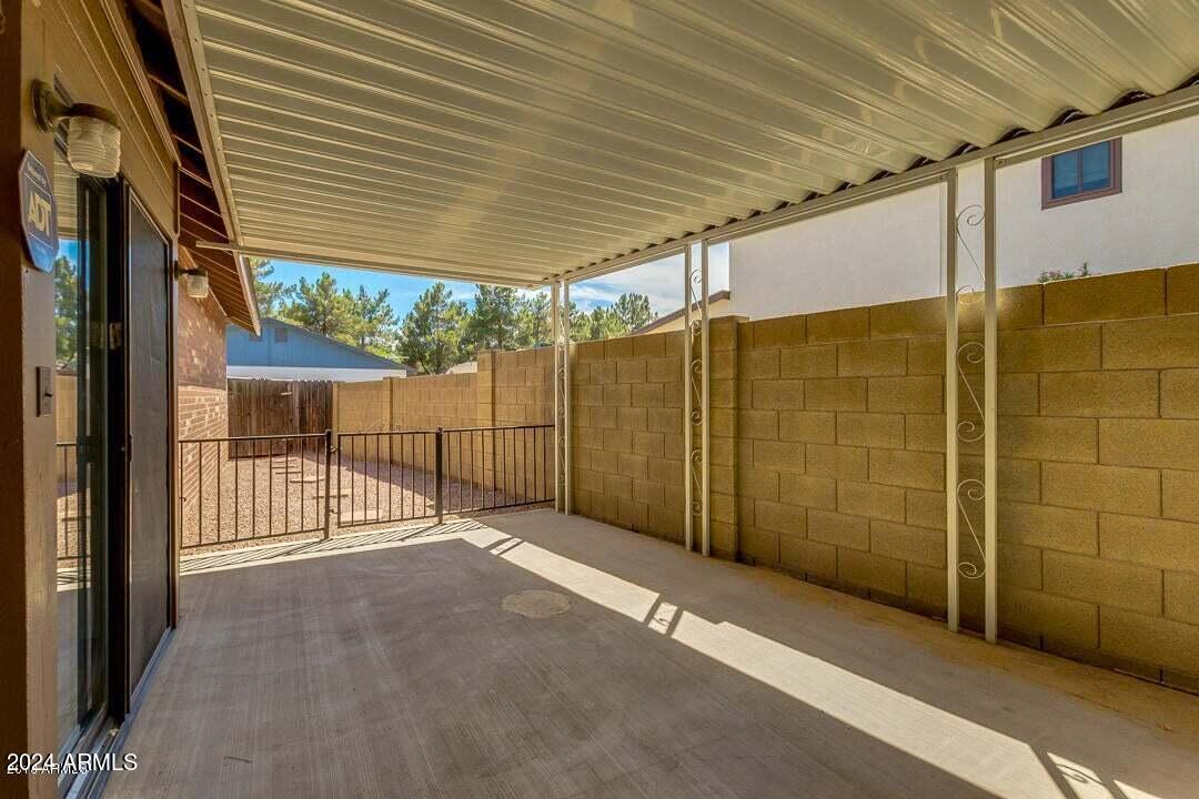 909 E CULLUMBER Street