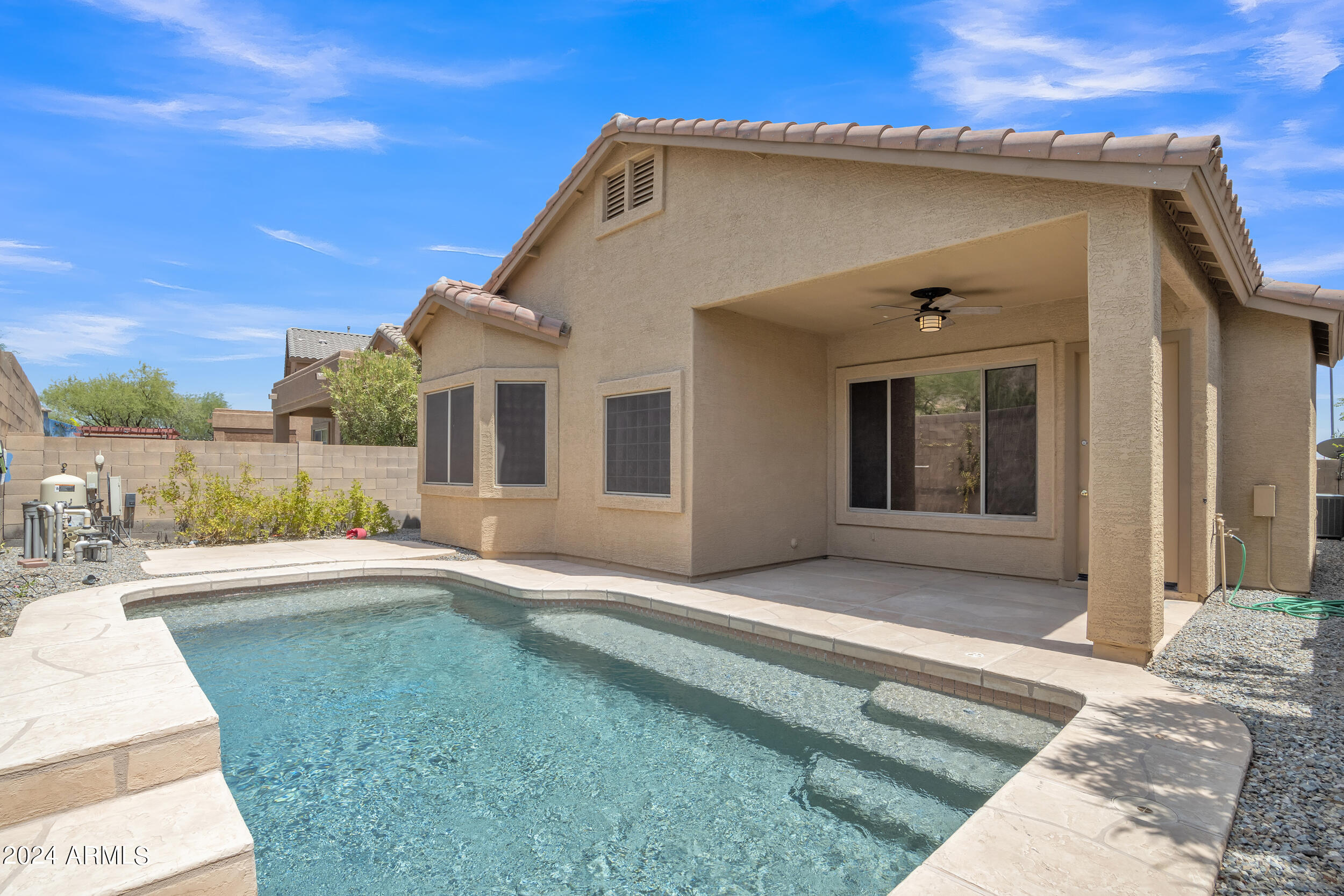 2934 W SILVER FOX Way