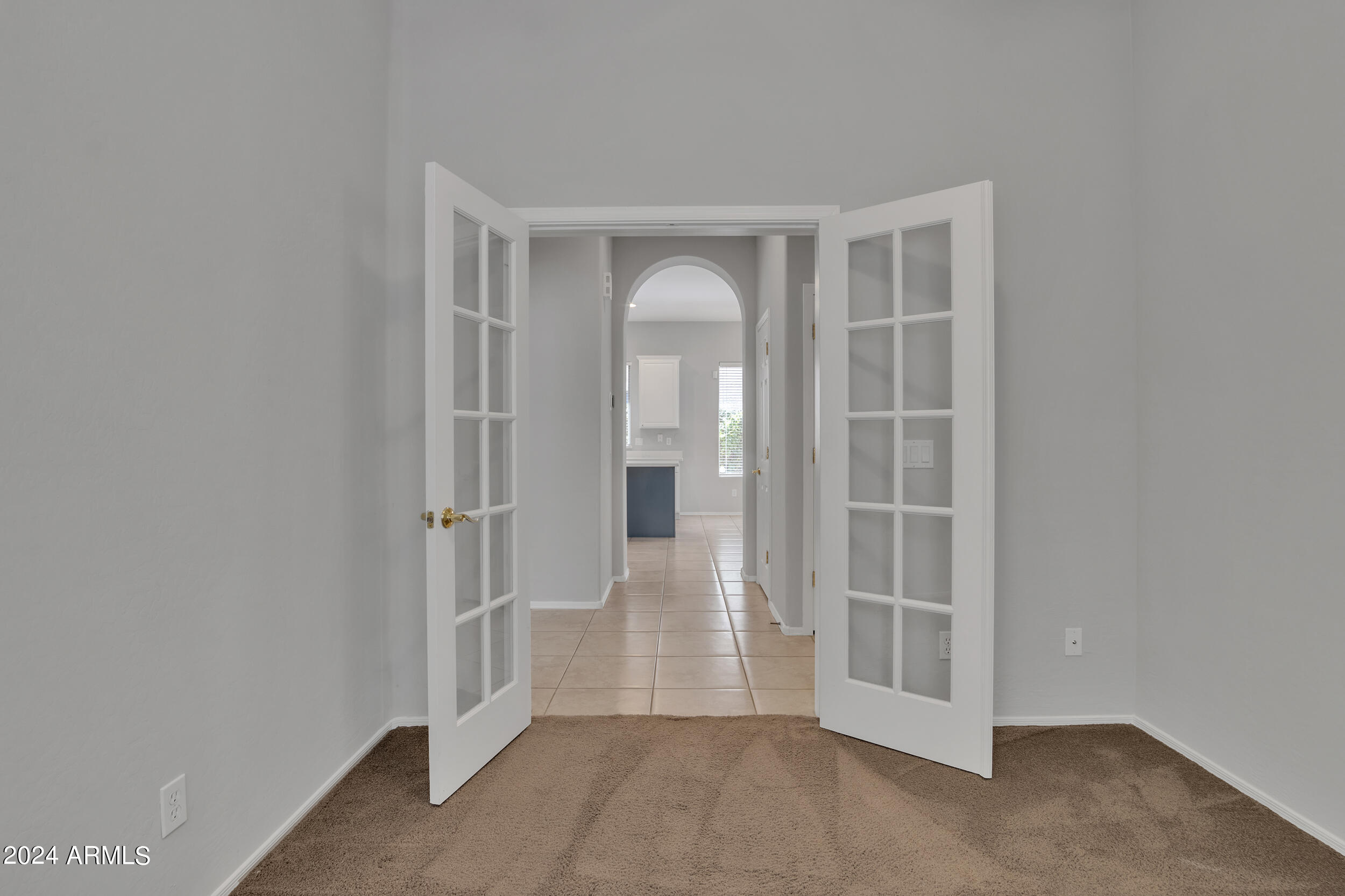 2934 W SILVER FOX Way