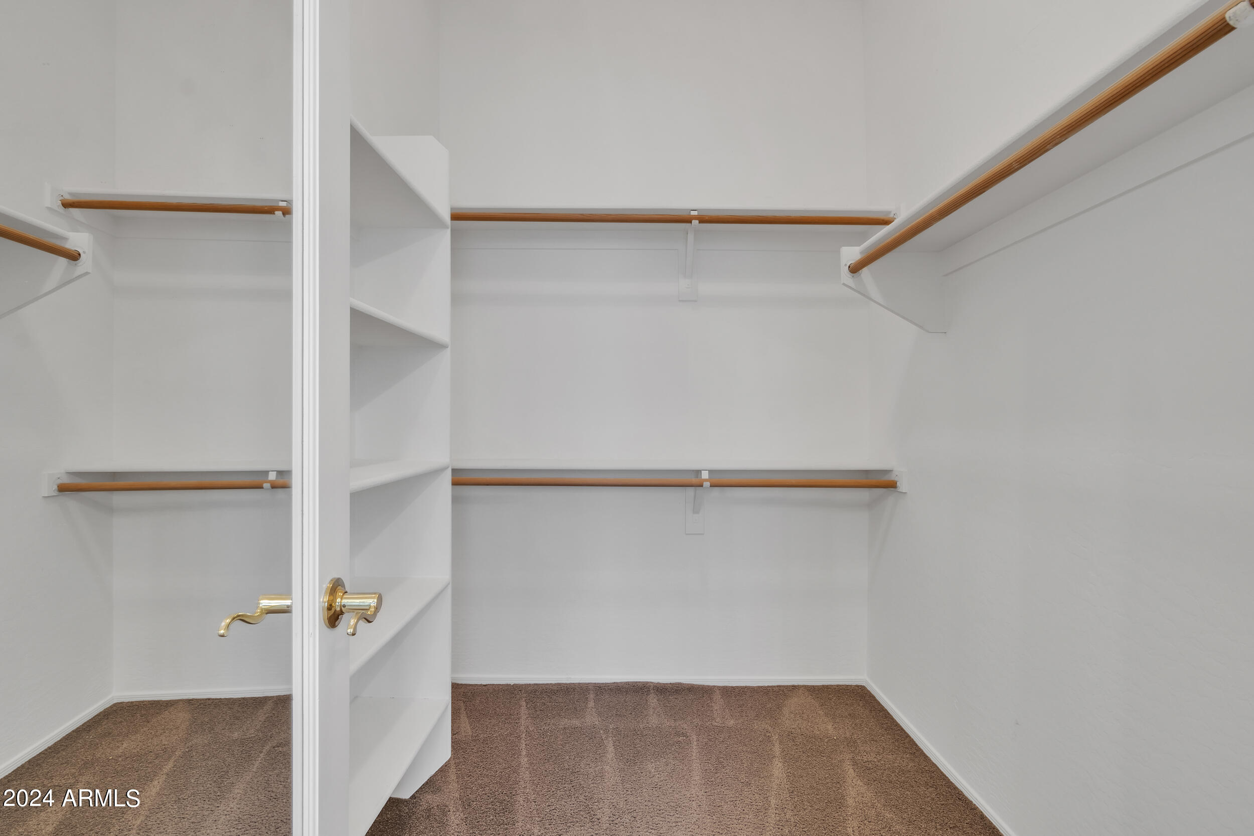 2934 W SILVER FOX Way