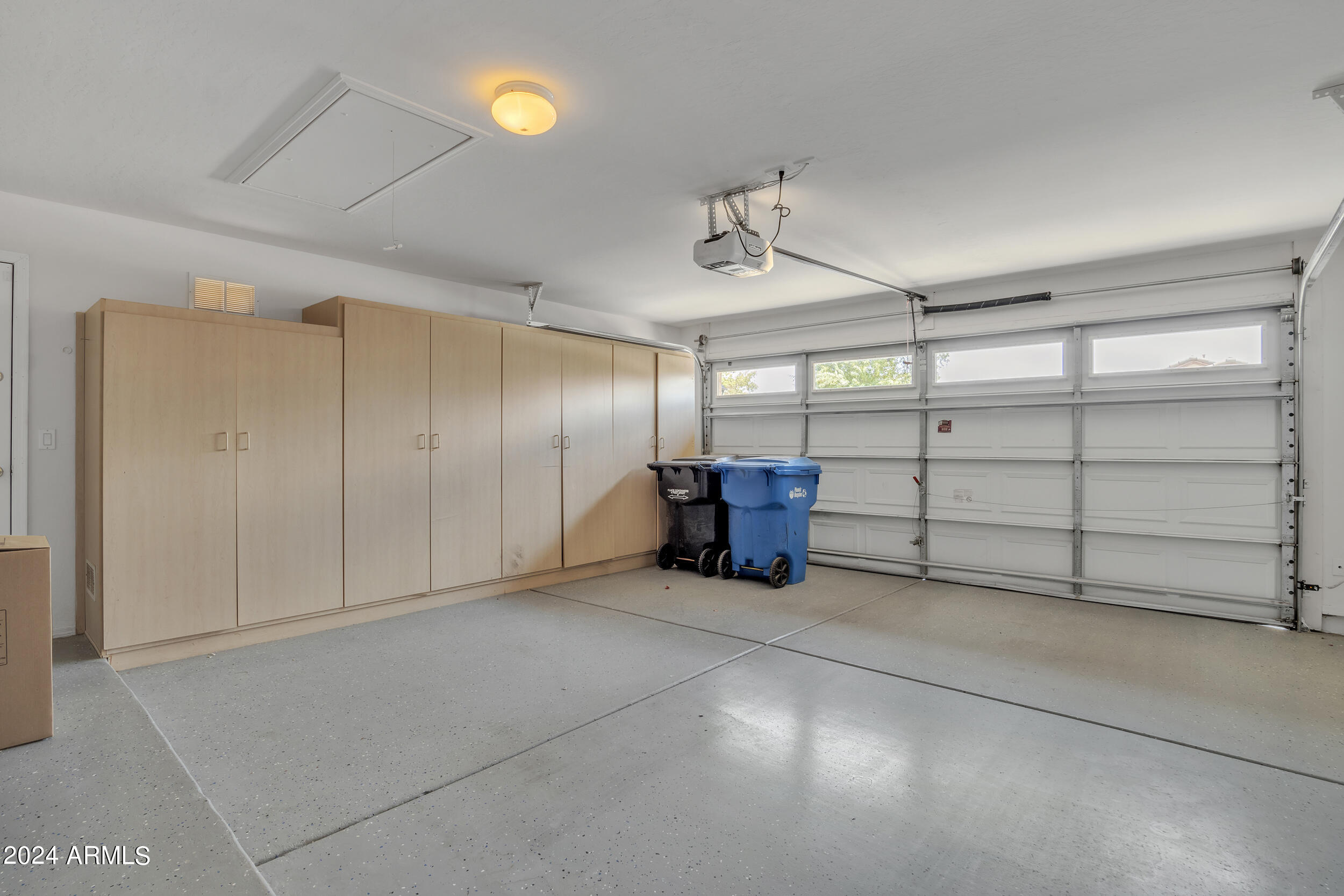 2934 W SILVER FOX Way