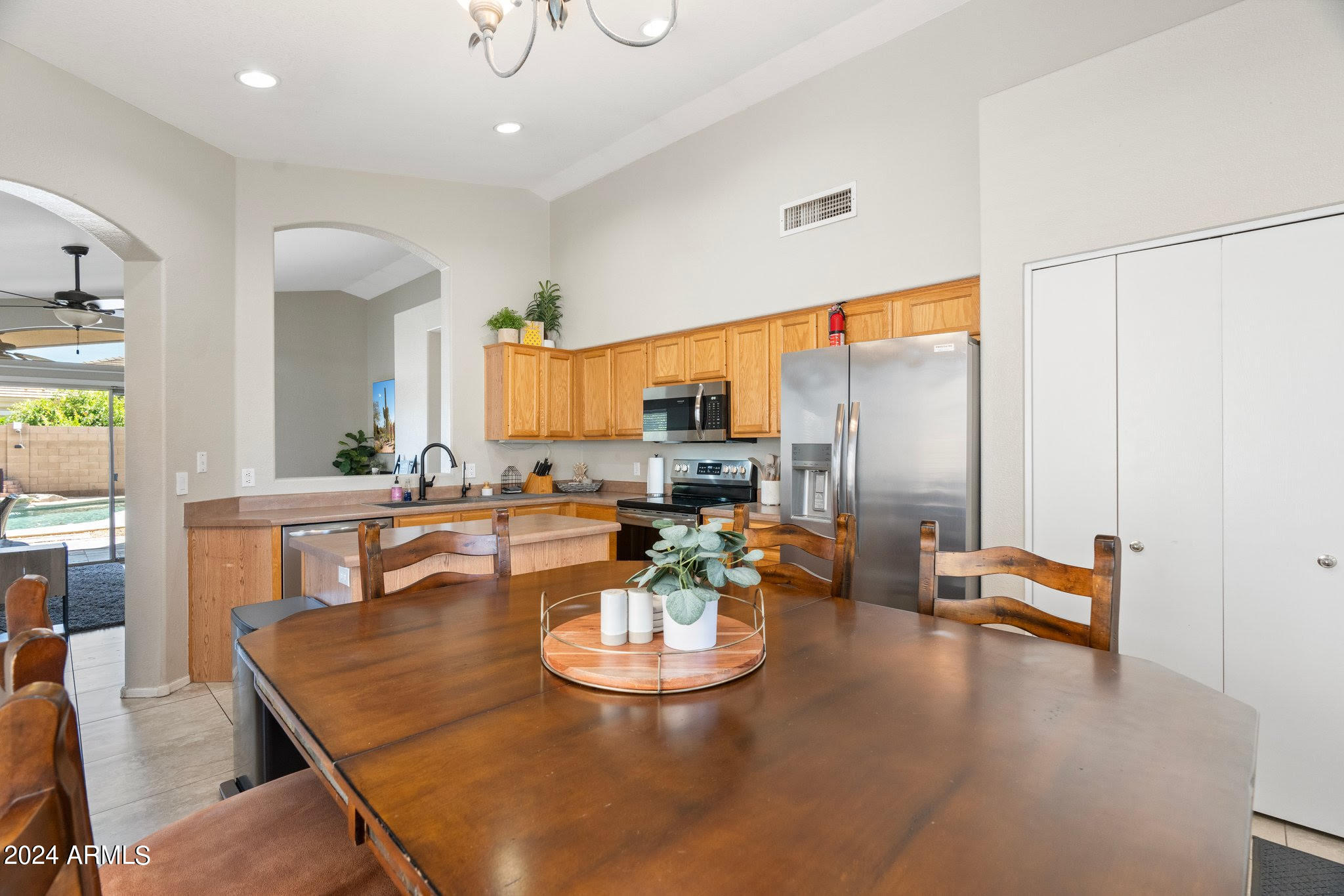 1253 S COLONIAL Drive