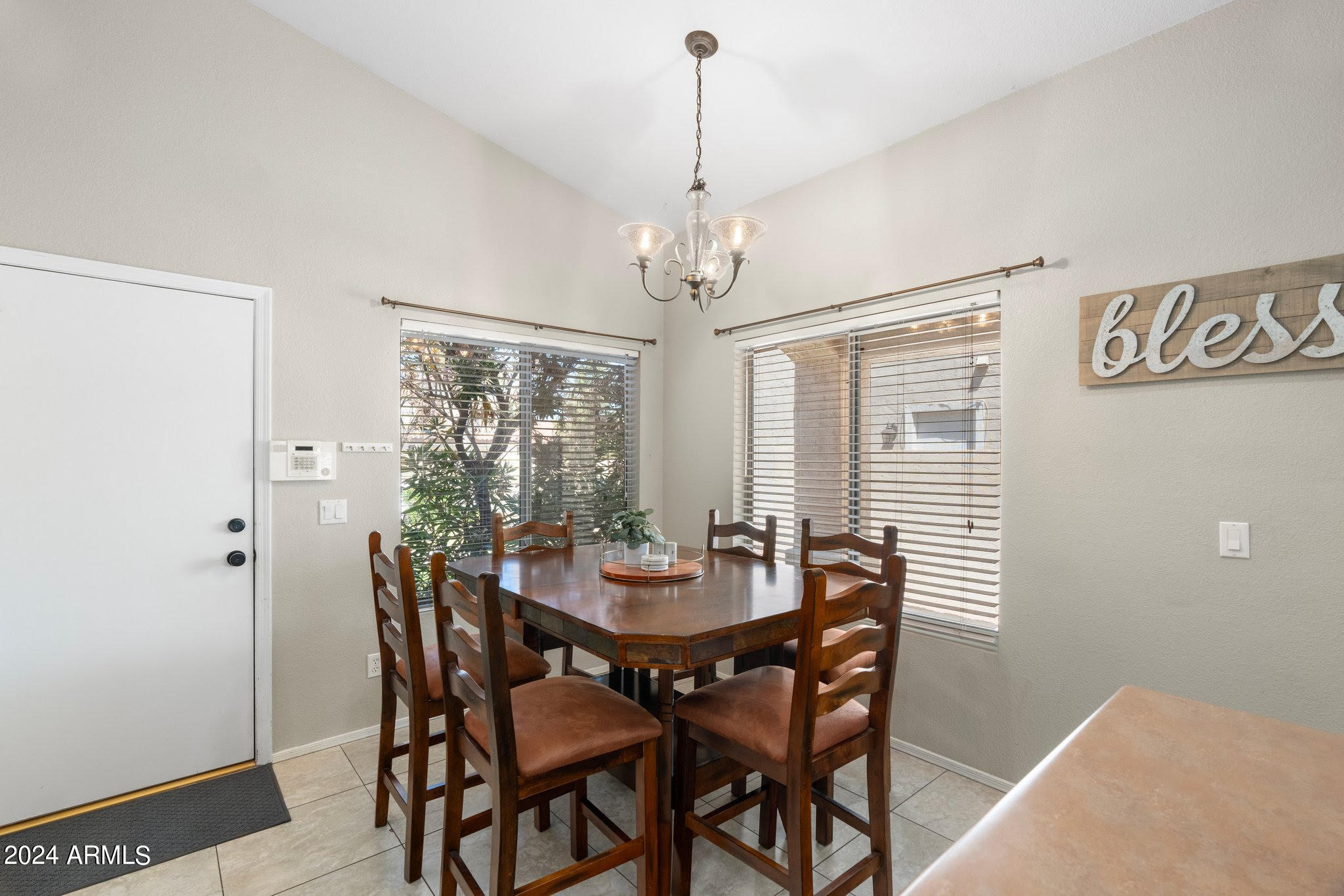 1253 S COLONIAL Drive