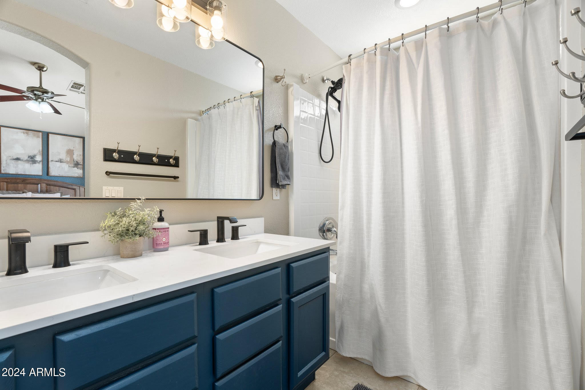 1253 S COLONIAL Drive