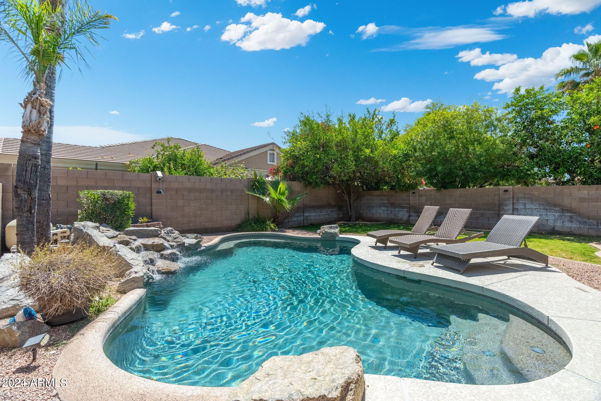 1253 S COLONIAL Drive