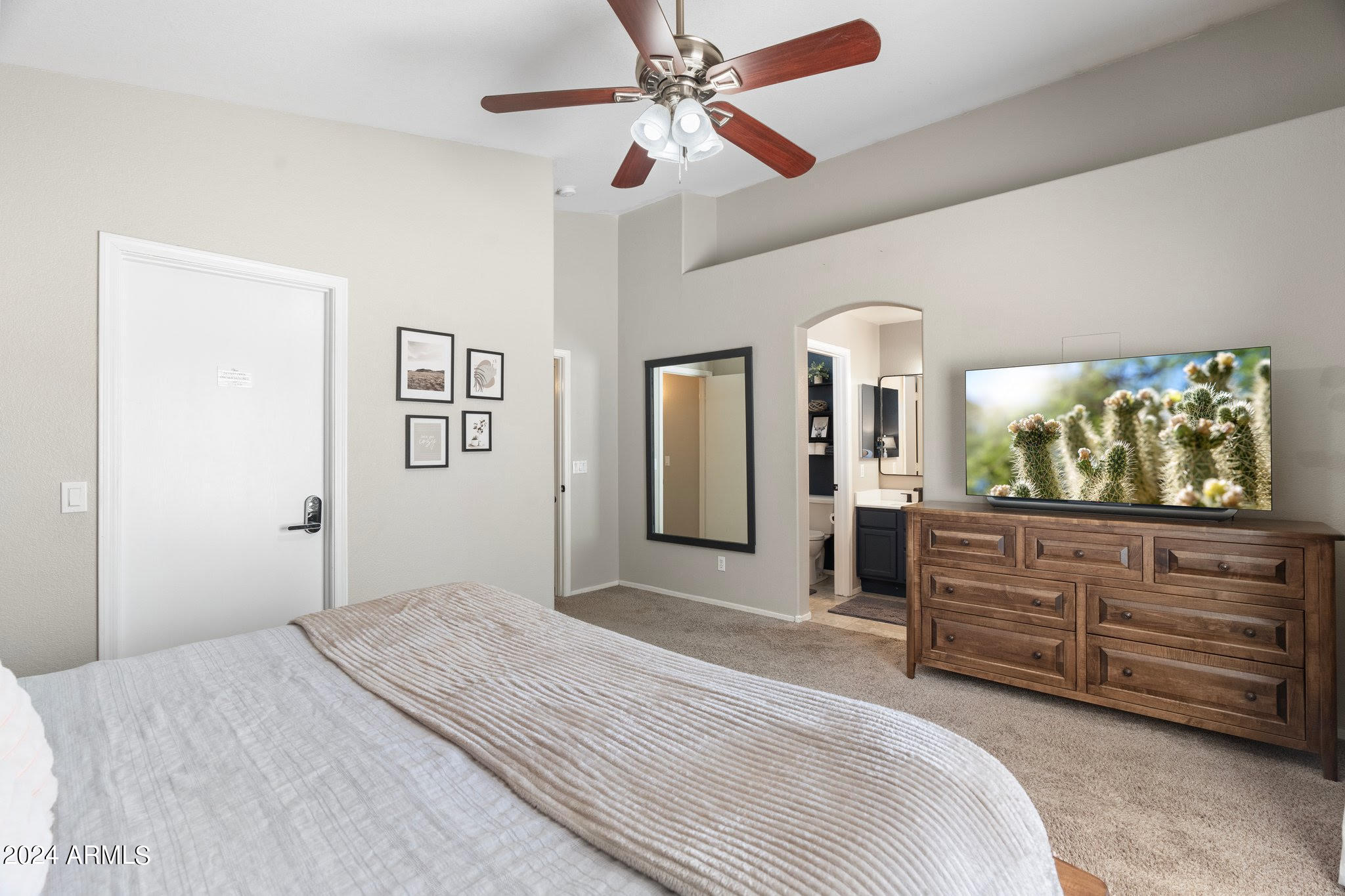 1253 S COLONIAL Drive