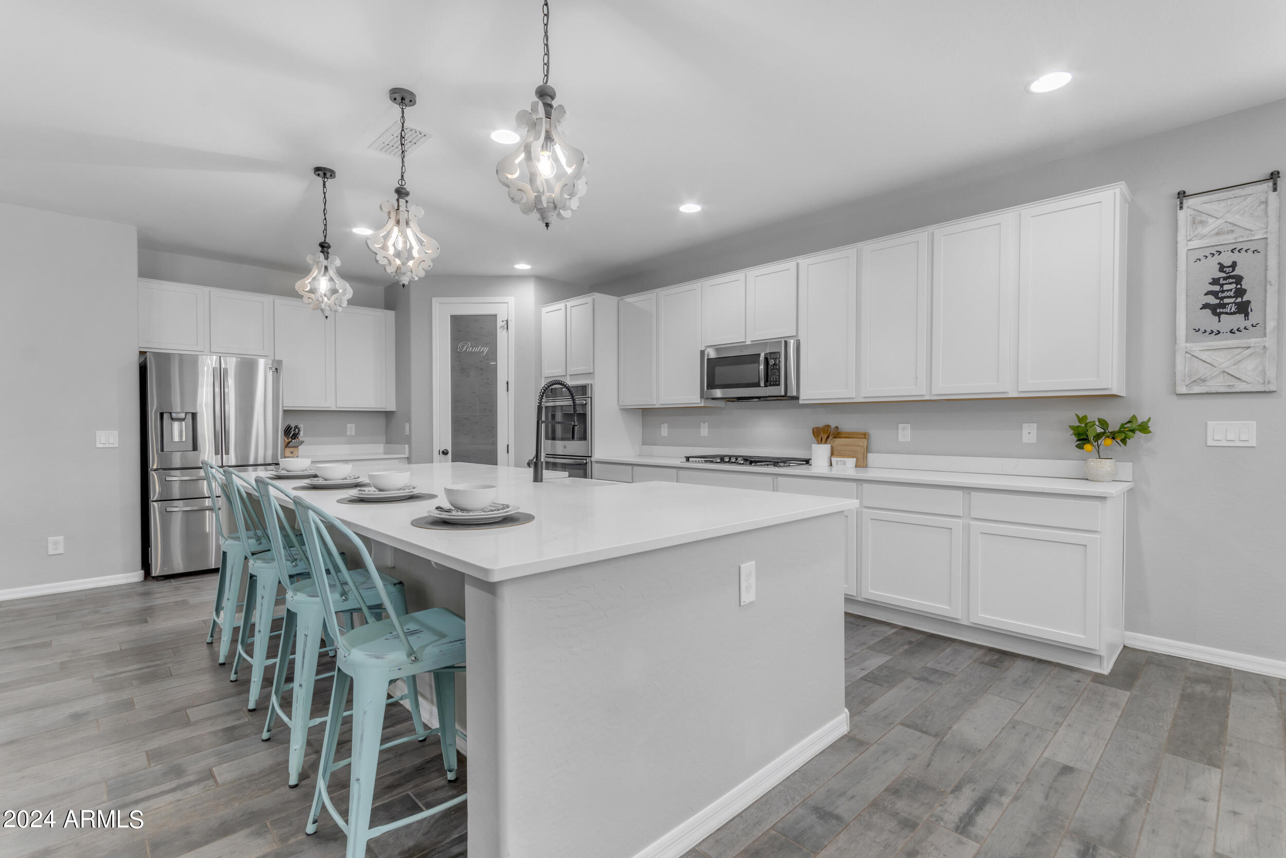 10064 E SATELLITE Drive