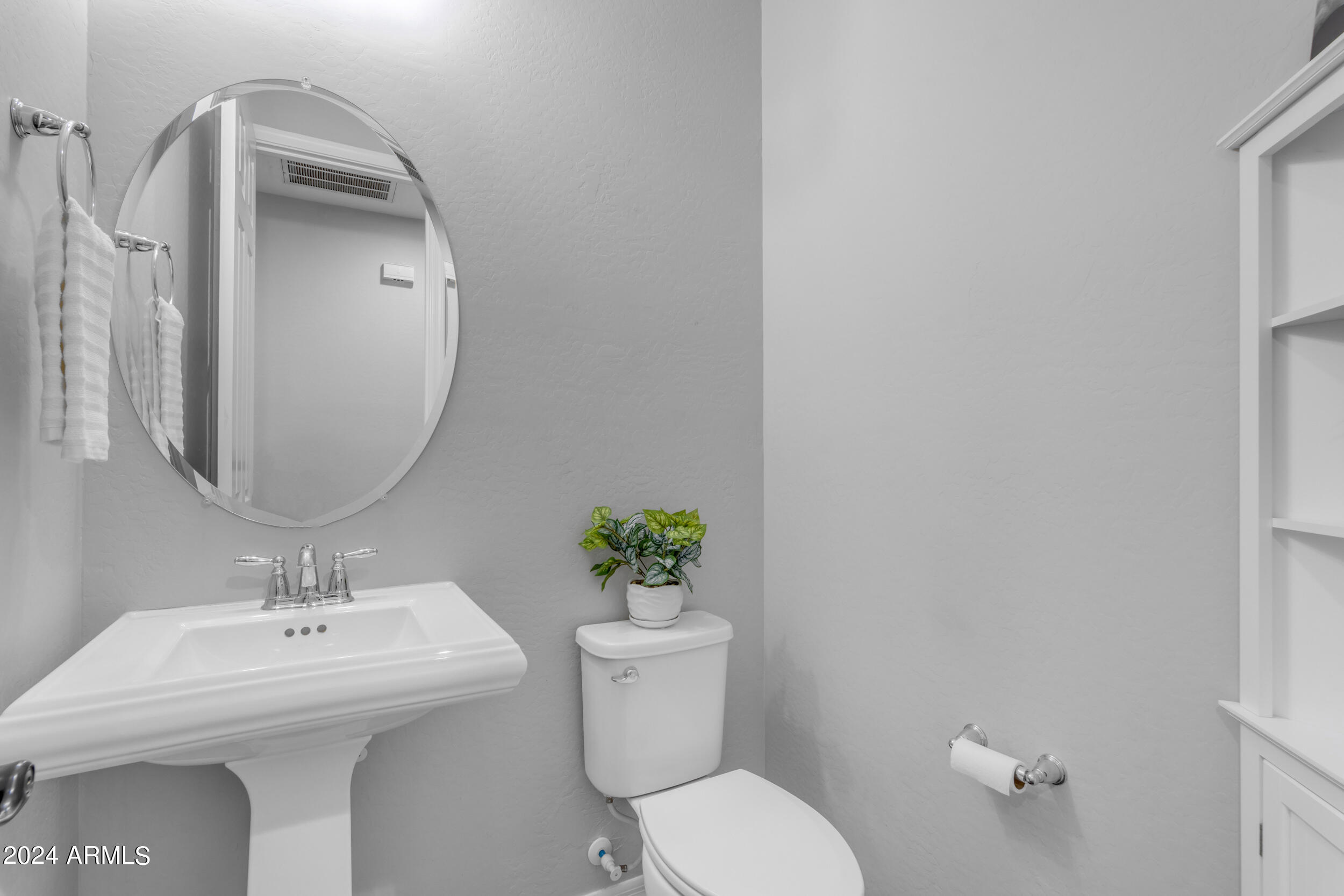 10064 E SATELLITE Drive