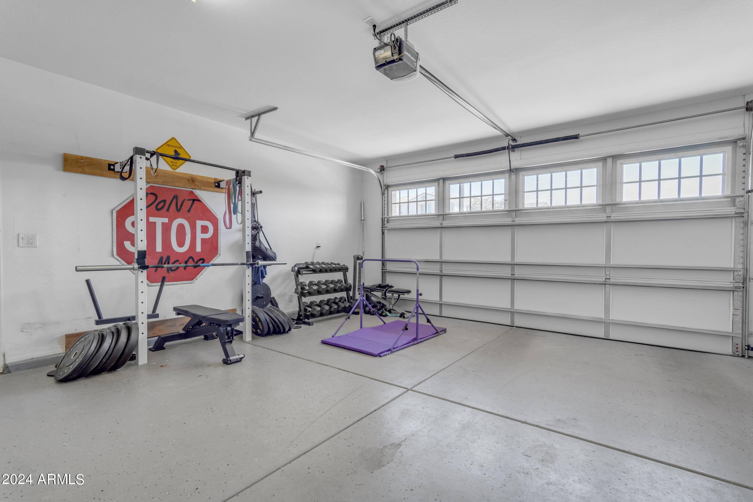 10064 E SATELLITE Drive