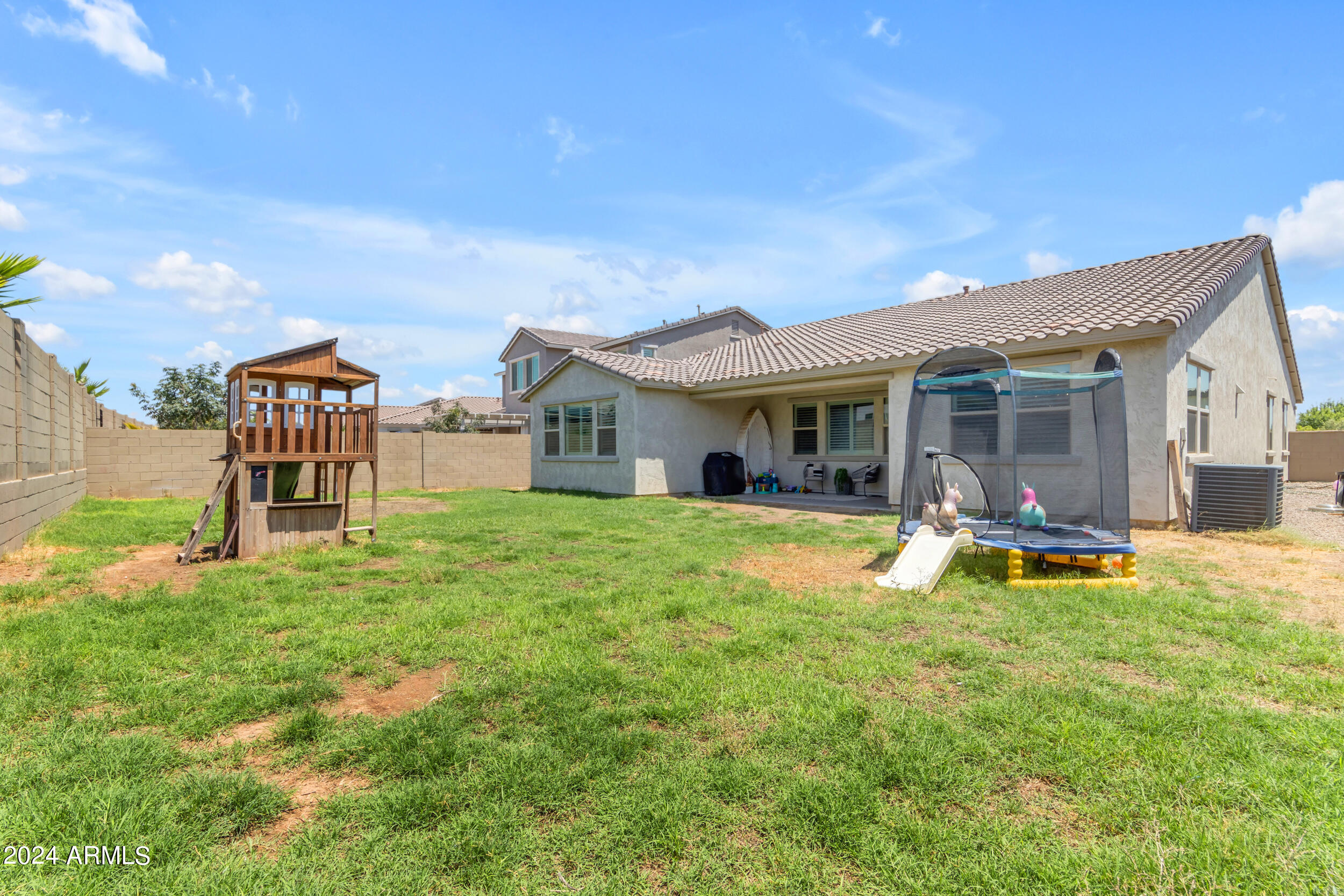 10064 E SATELLITE Drive