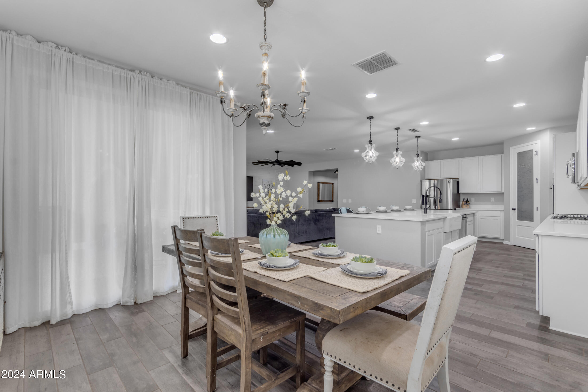 10064 E SATELLITE Drive