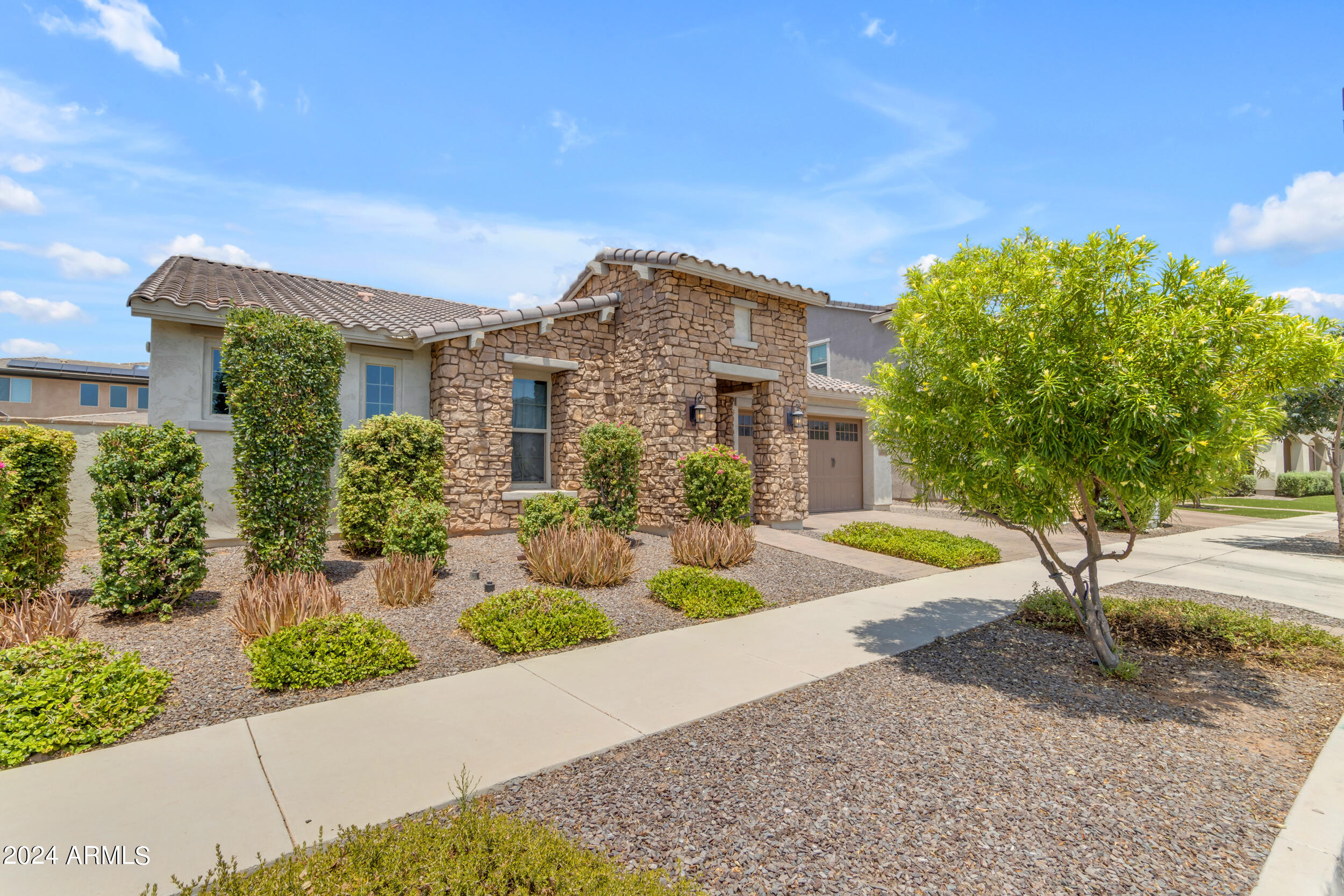 10064 E SATELLITE Drive