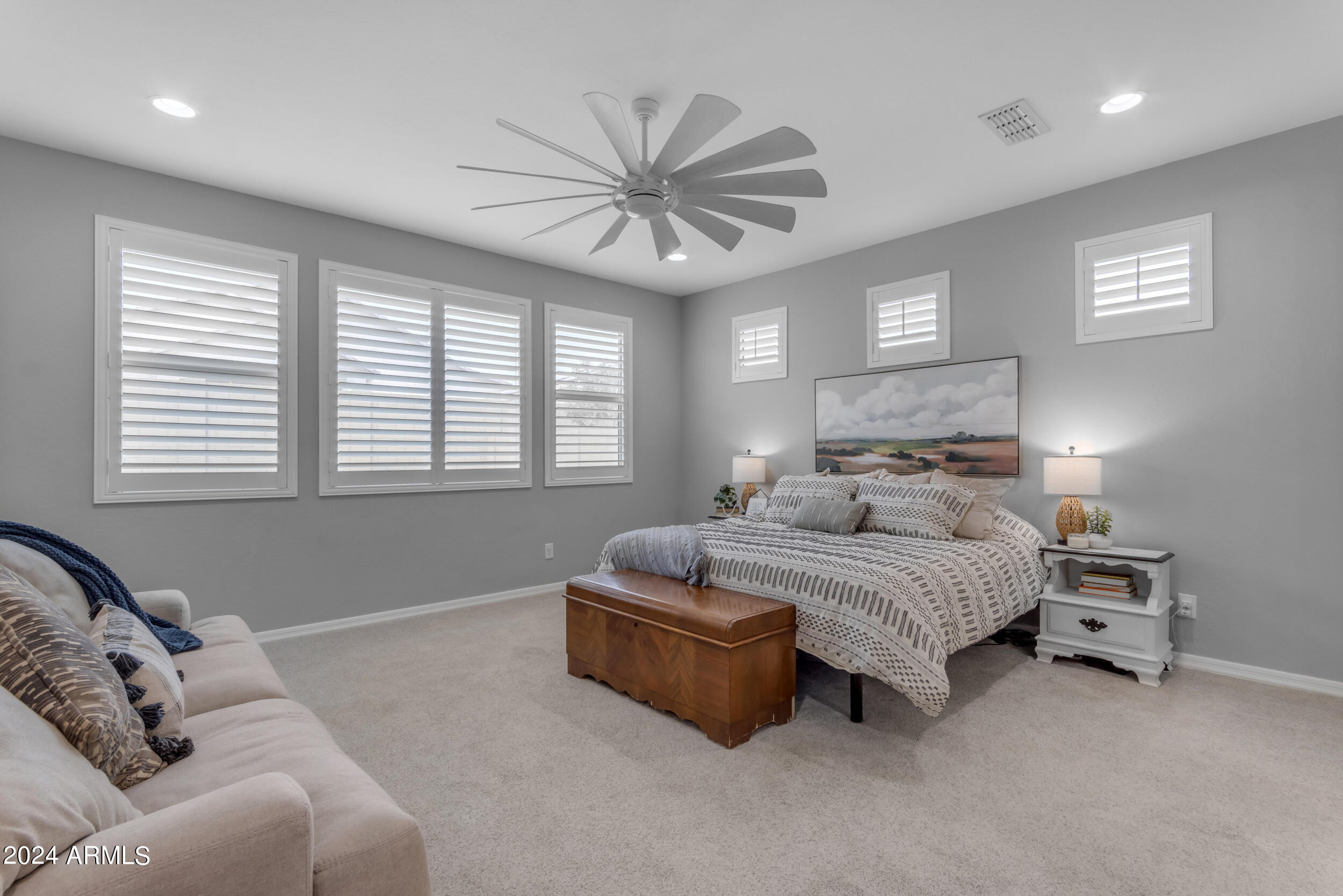 10064 E SATELLITE Drive