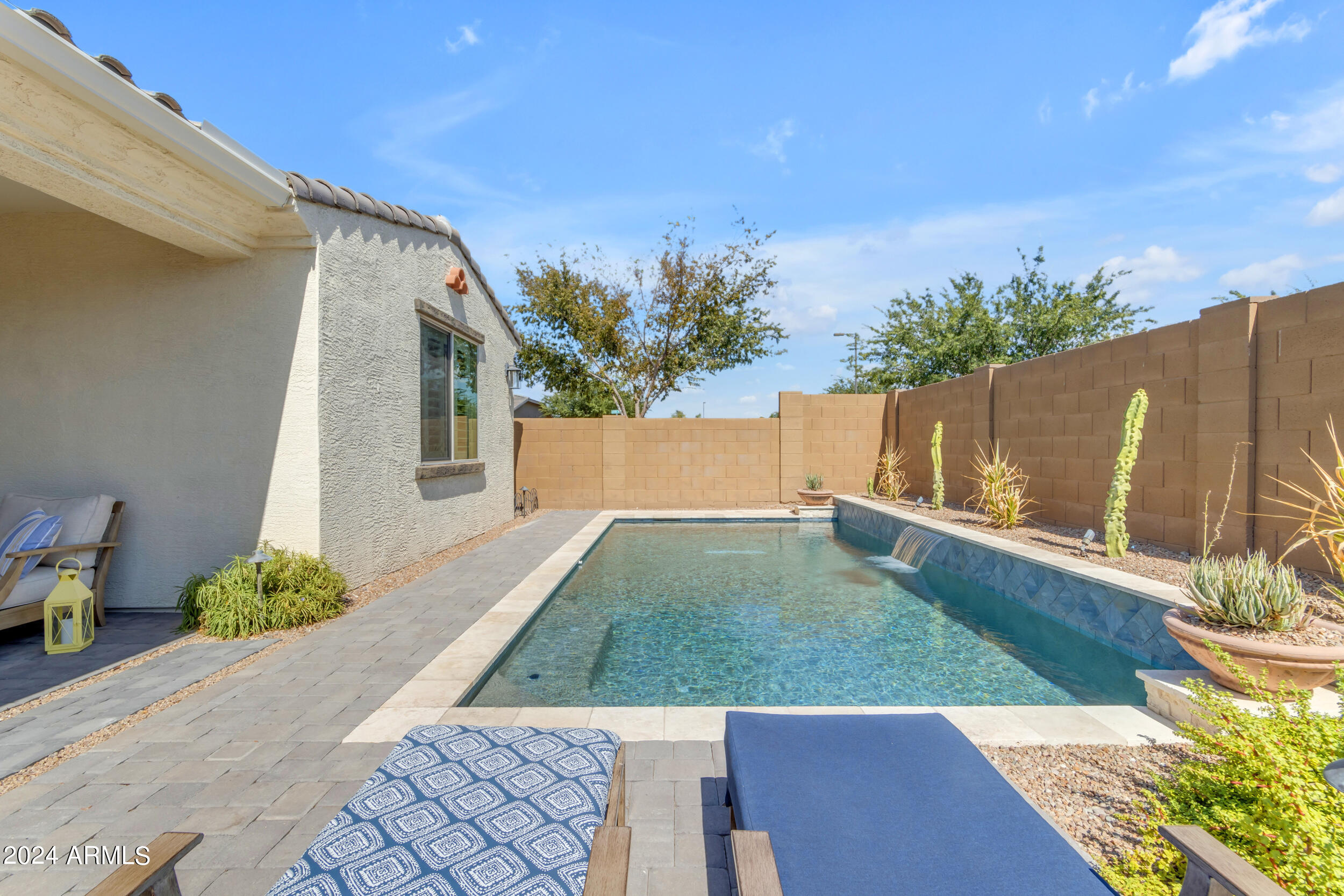 22559 E DUNCAN Street