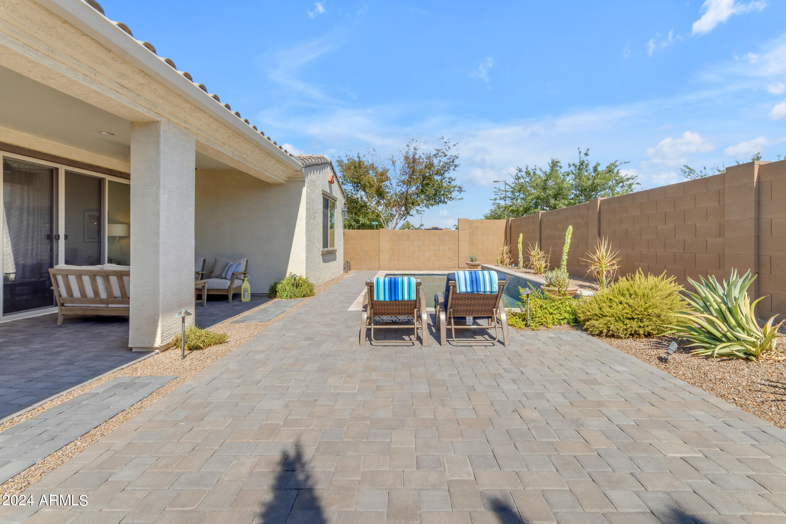 22559 E DUNCAN Street