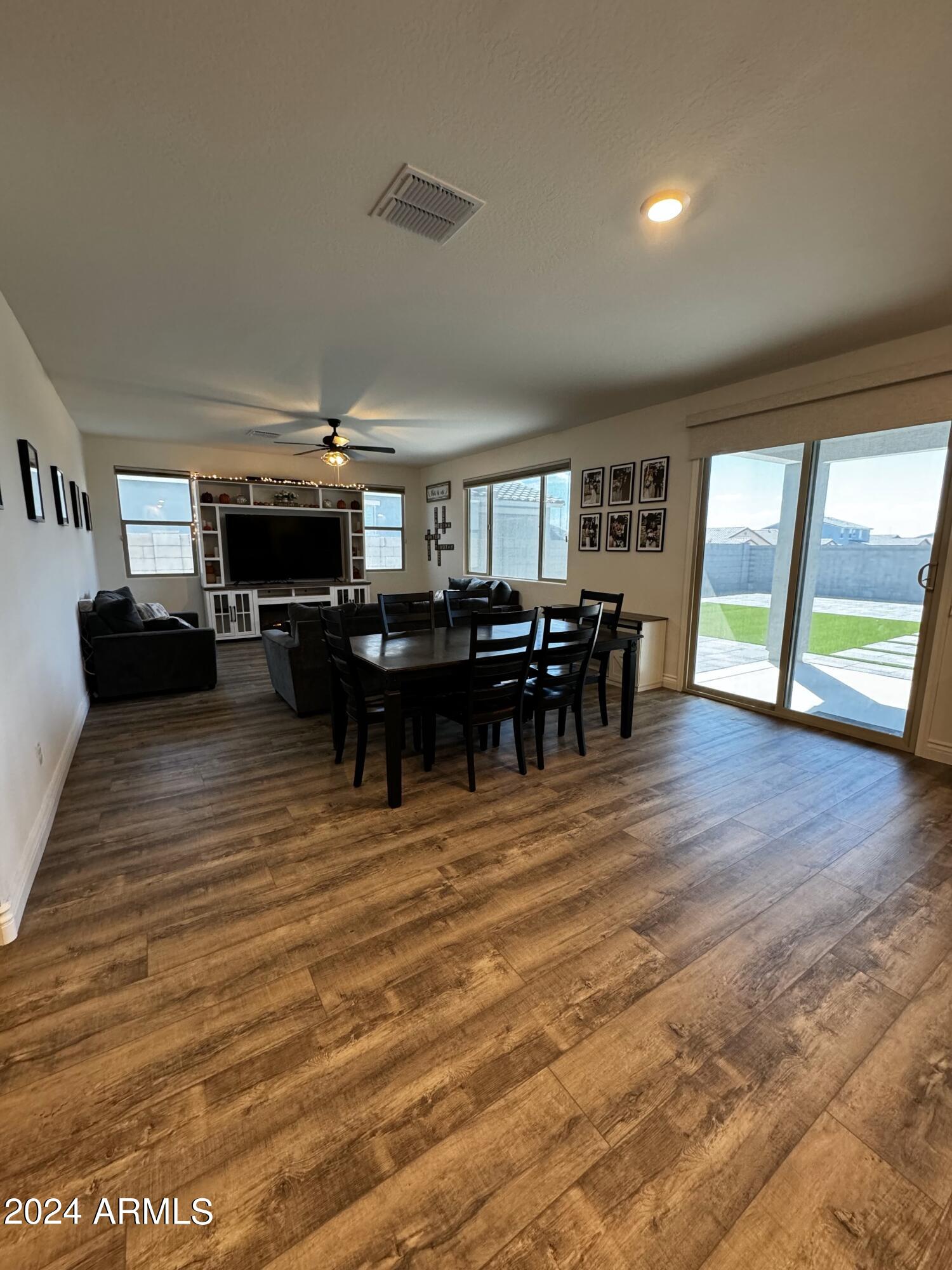 7322 S Briarwood Lane