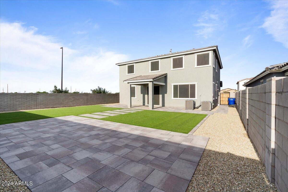 7322 S Briarwood Lane