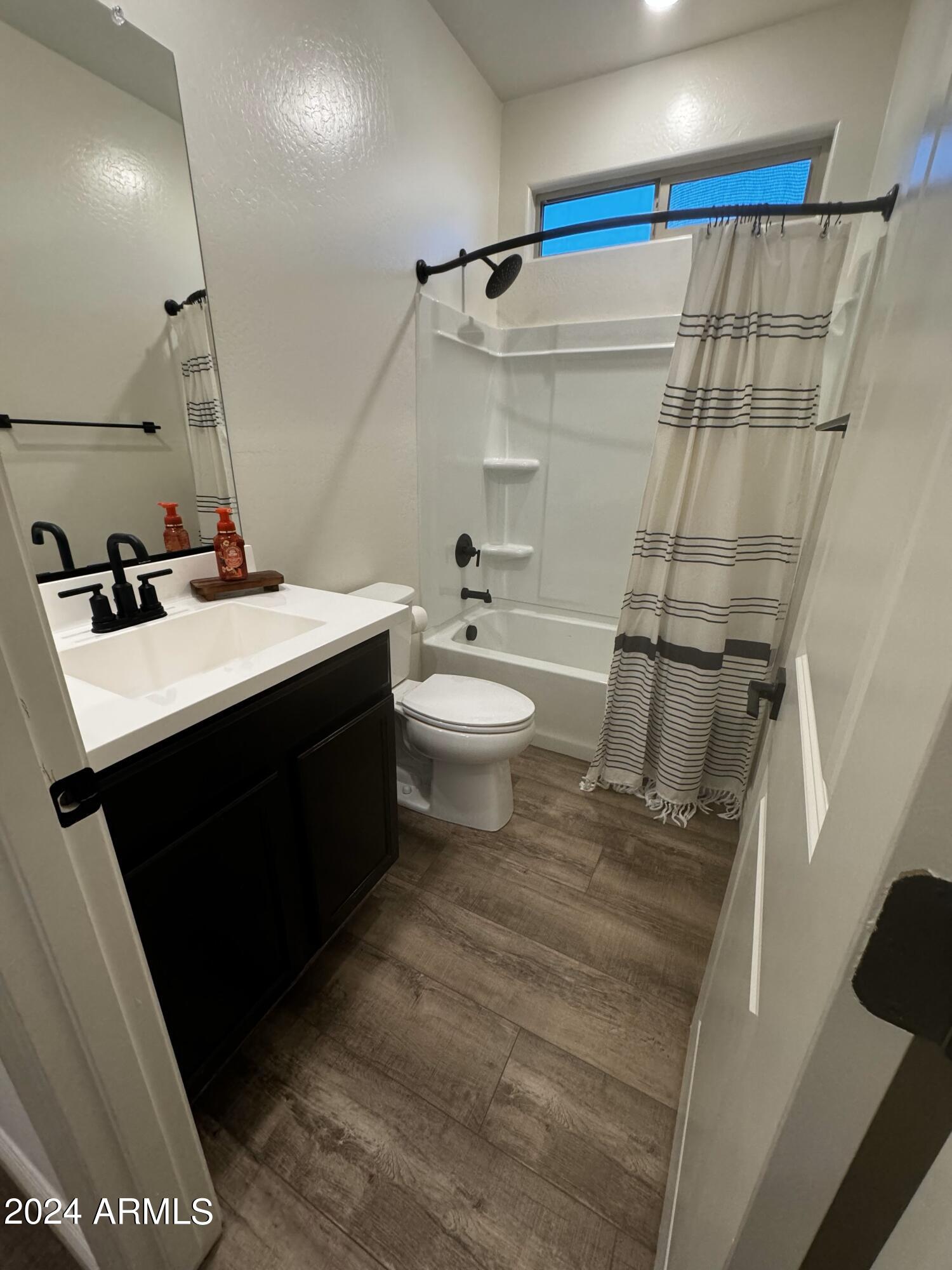 7322 S Briarwood Lane