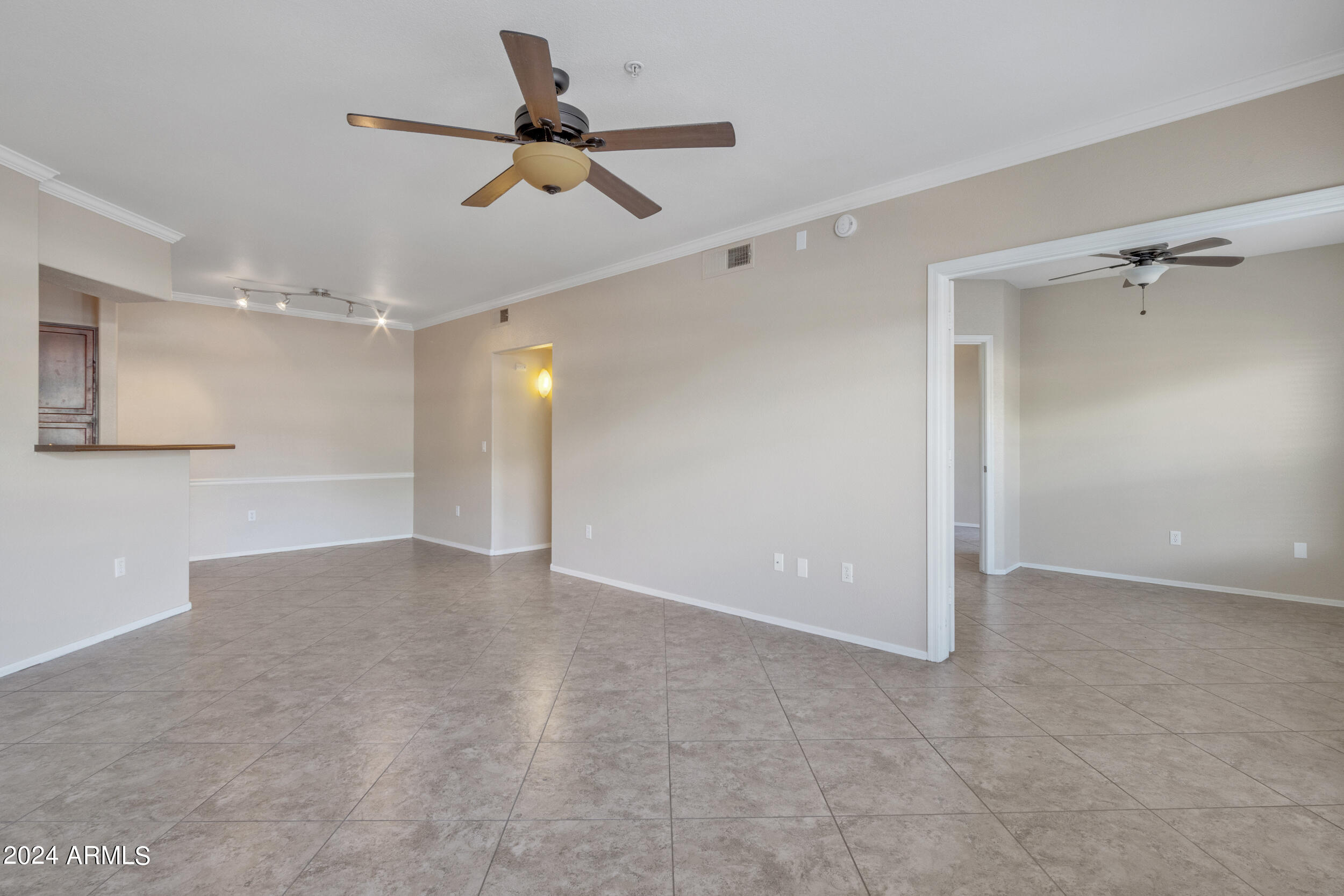 15095 N THOMPSON PEAK Parkway, 1035
