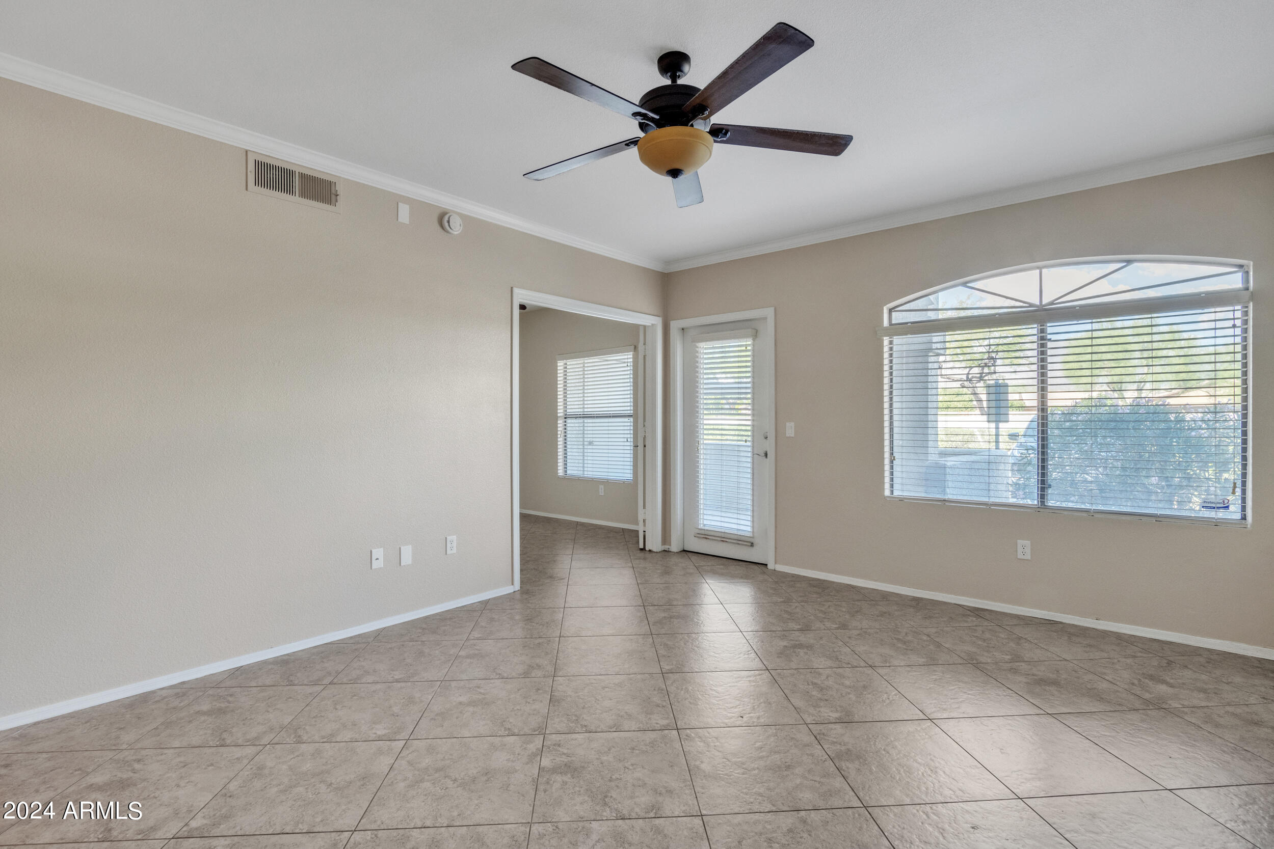 15095 N THOMPSON PEAK Parkway, 1035
