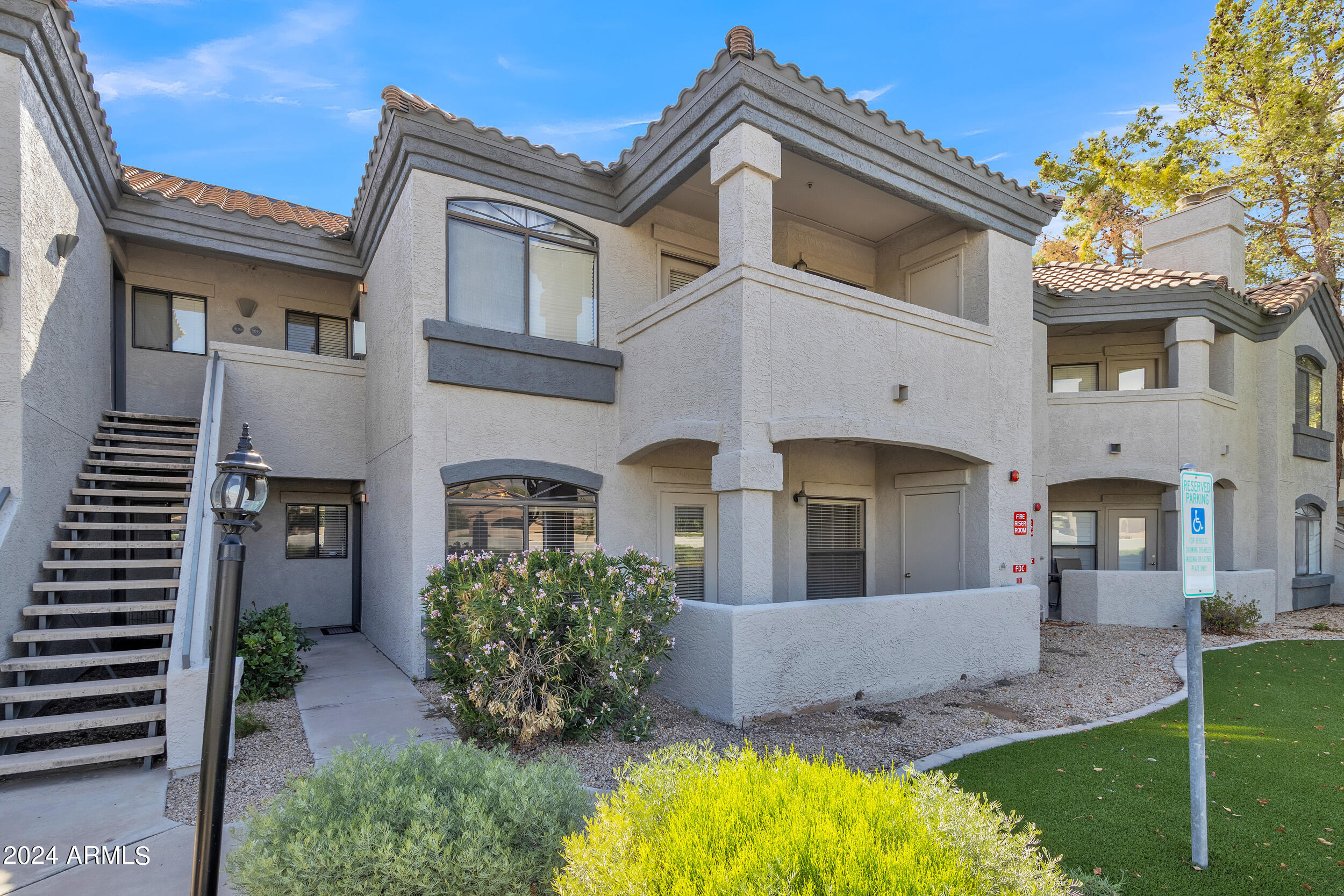 15095 N THOMPSON PEAK Parkway, 1035