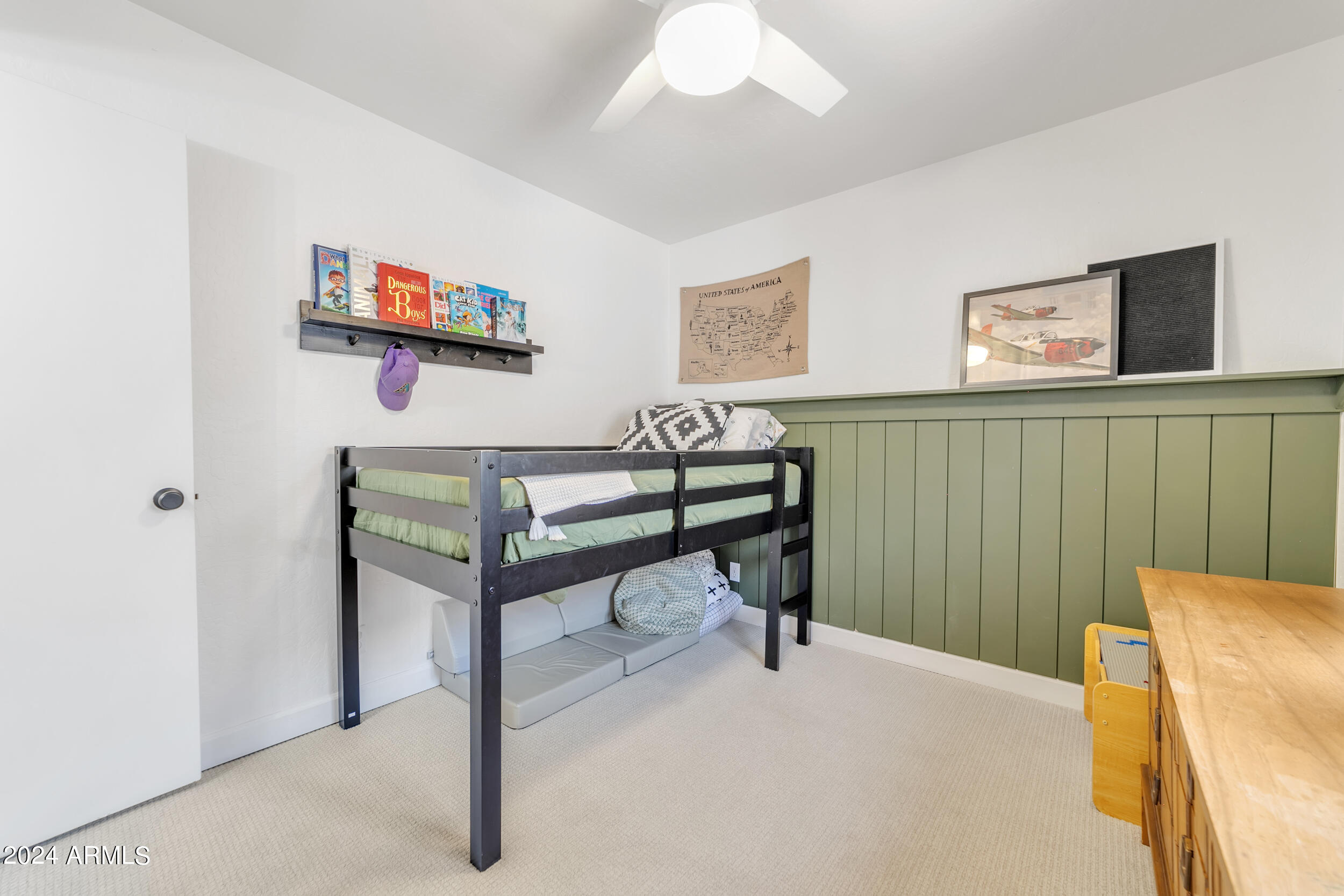 8557 E CLOVIS Avenue