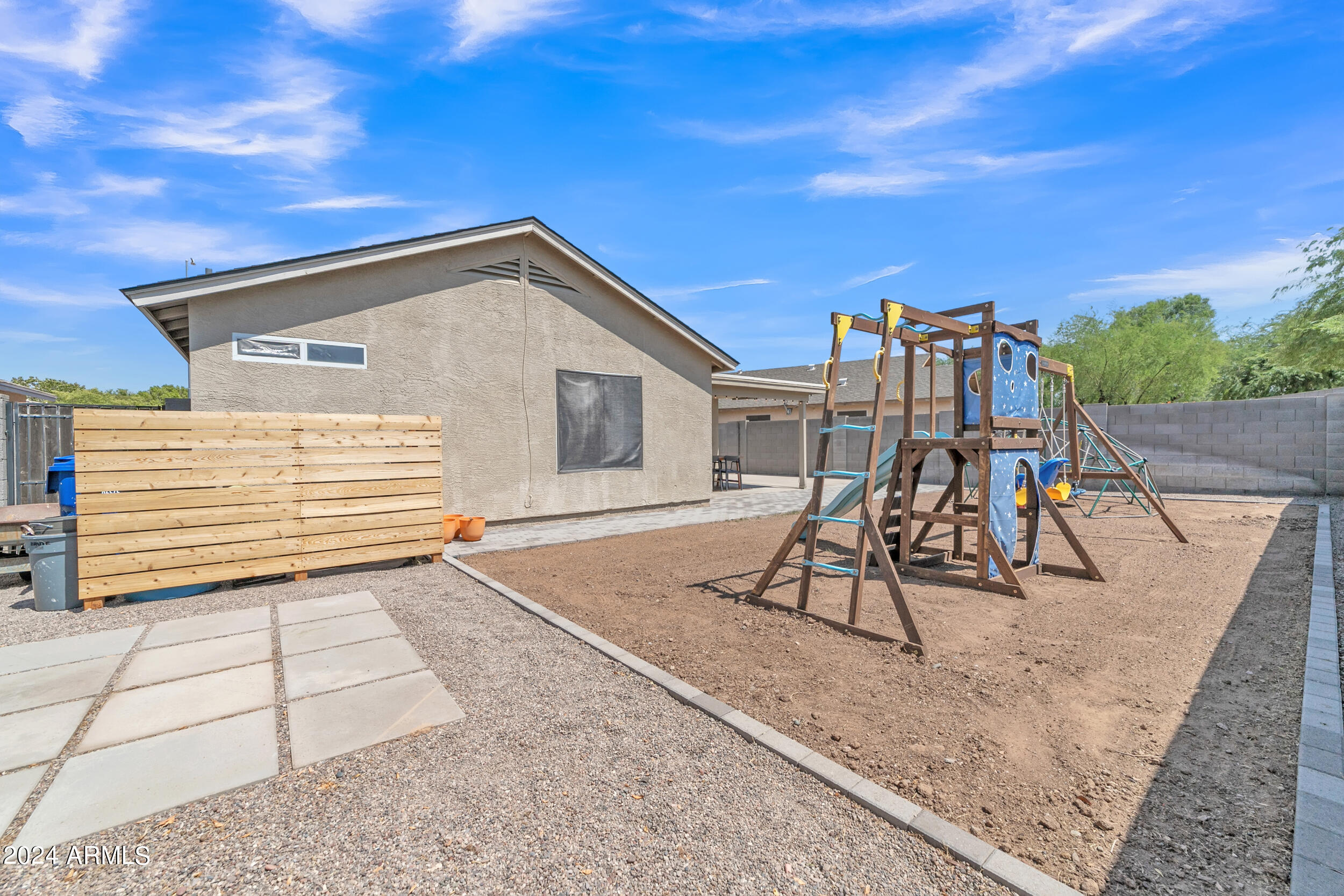 8557 E CLOVIS Avenue