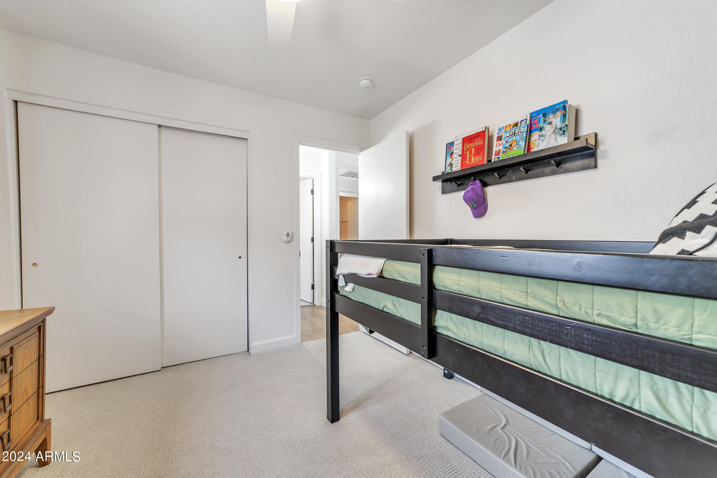 8557 E CLOVIS Avenue