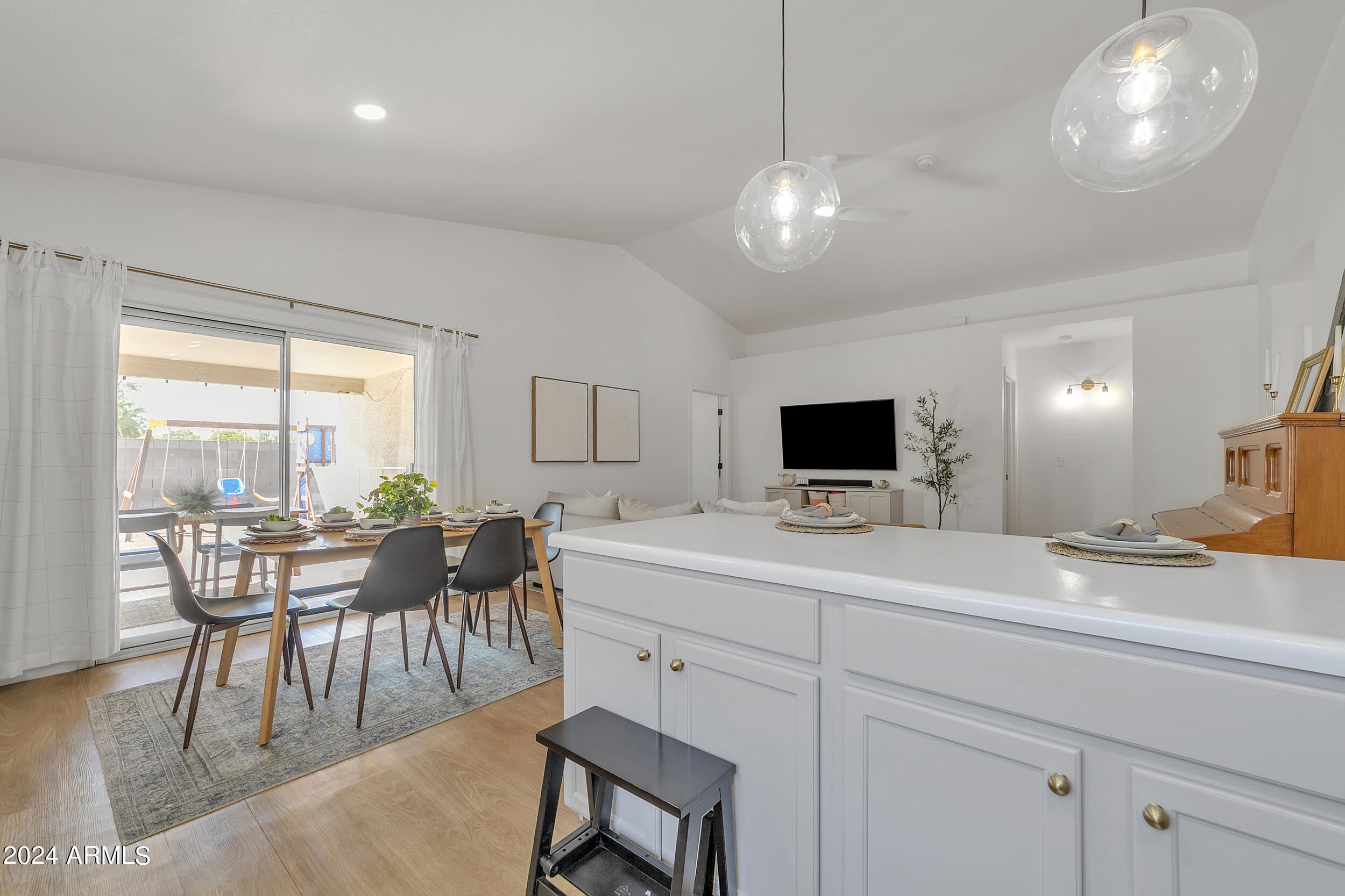 8557 E CLOVIS Avenue