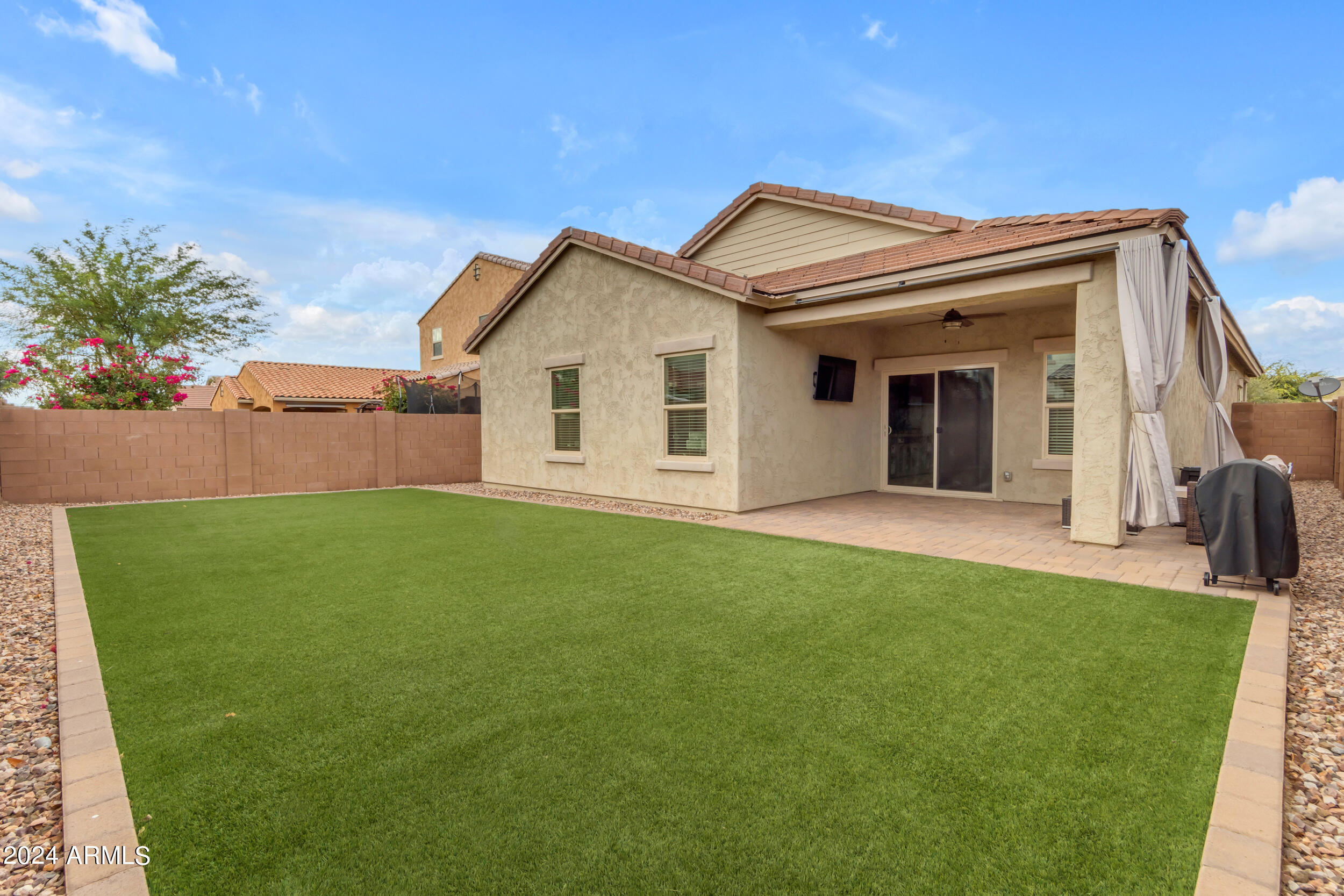 2749 E BELLERIVE Drive