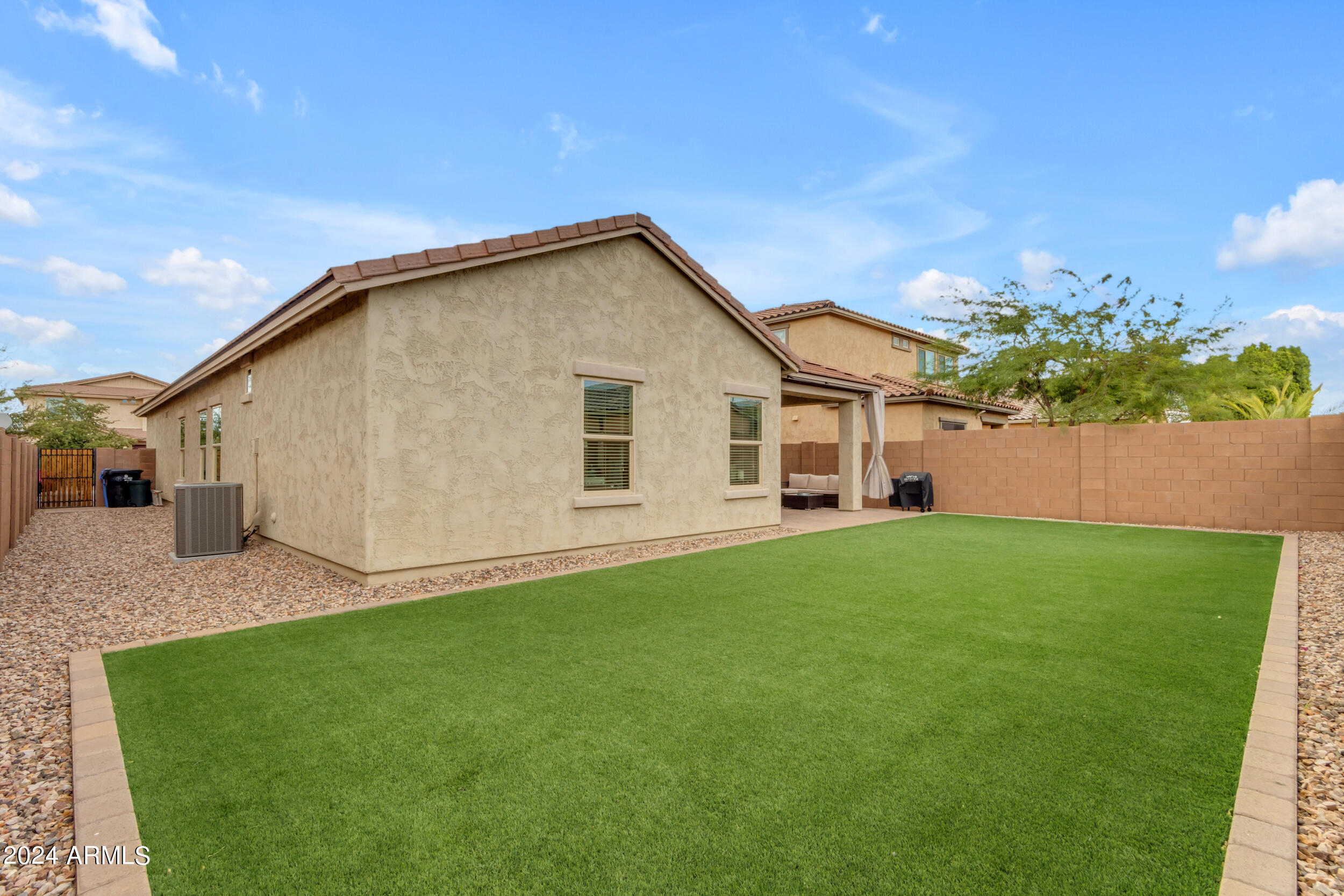 2749 E BELLERIVE Drive