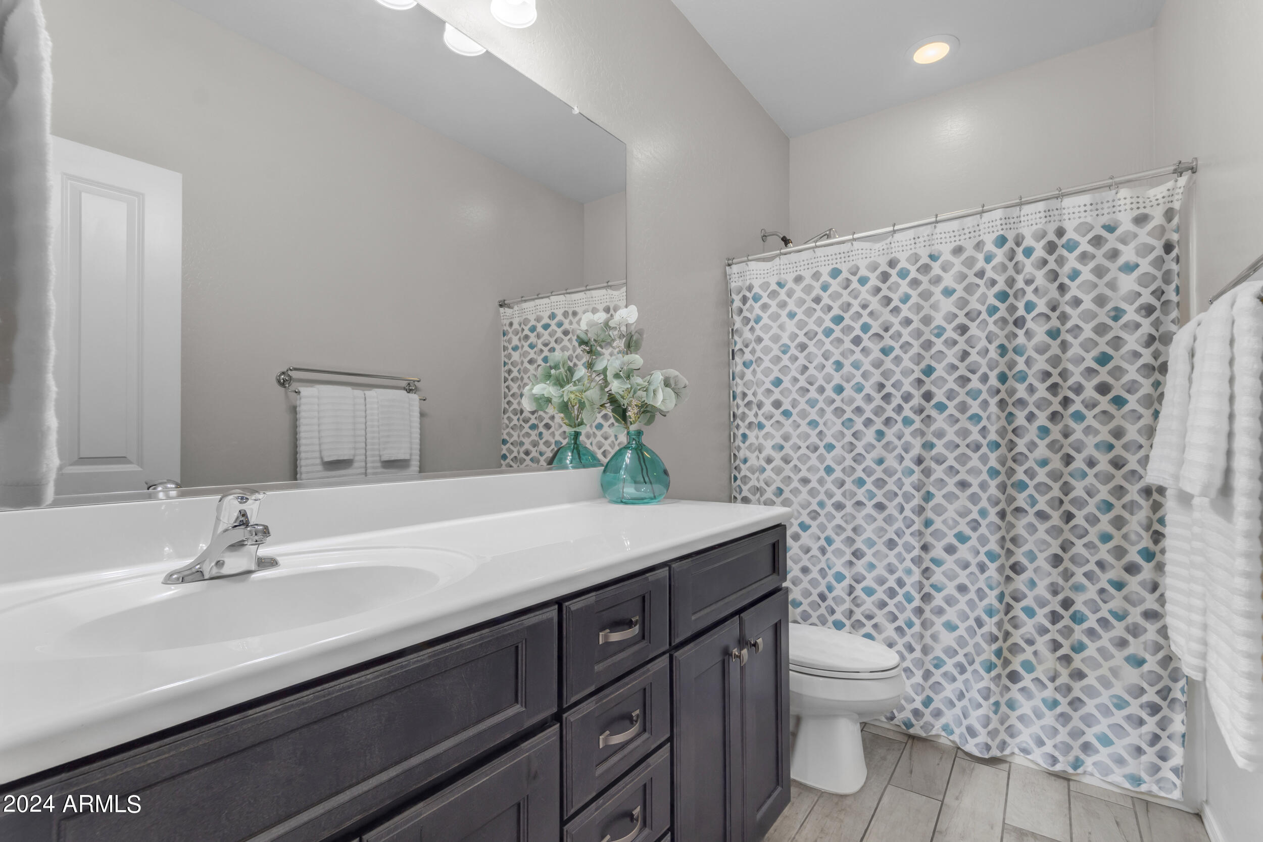 2749 E BELLERIVE Drive