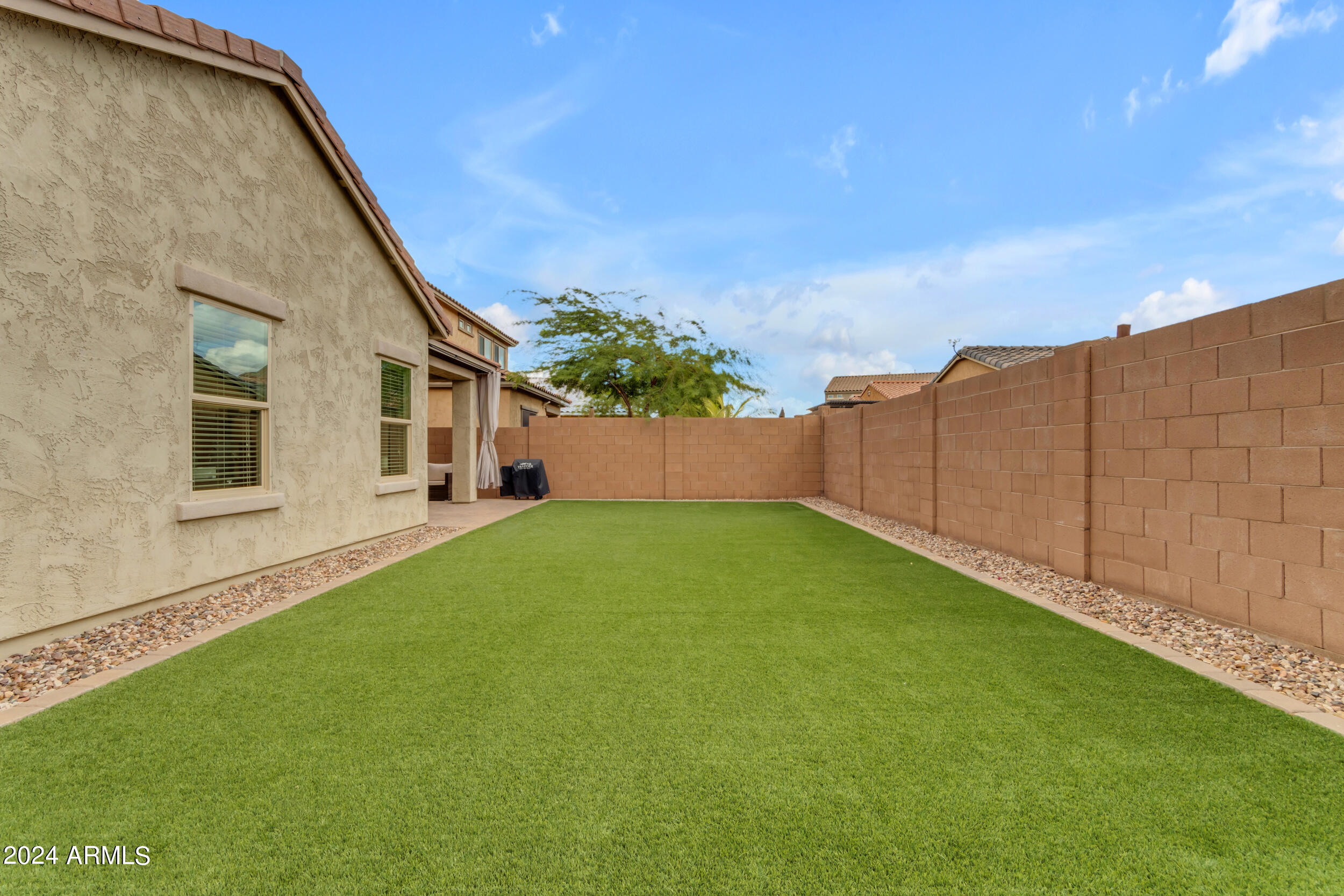 2749 E BELLERIVE Drive