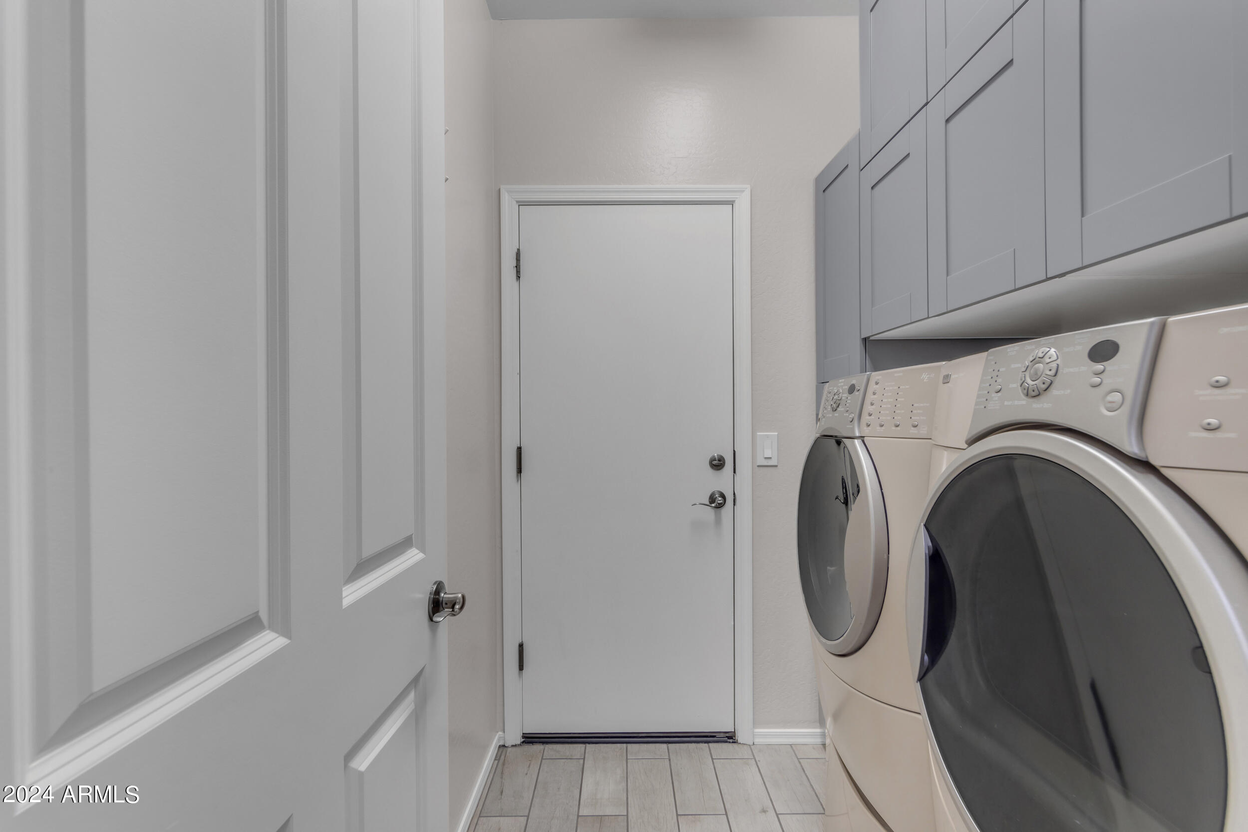 2749 E BELLERIVE Drive