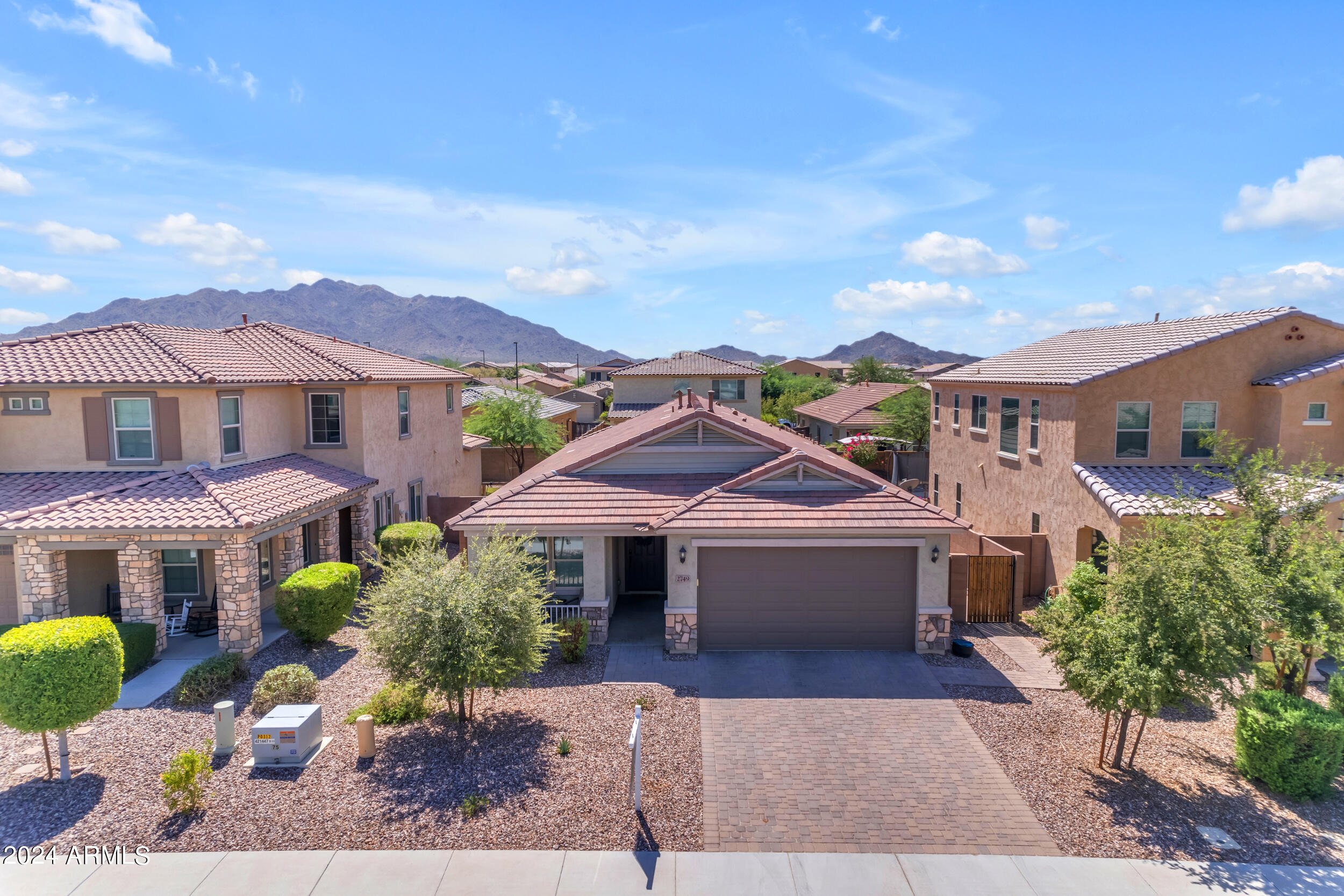 2749 E BELLERIVE Drive