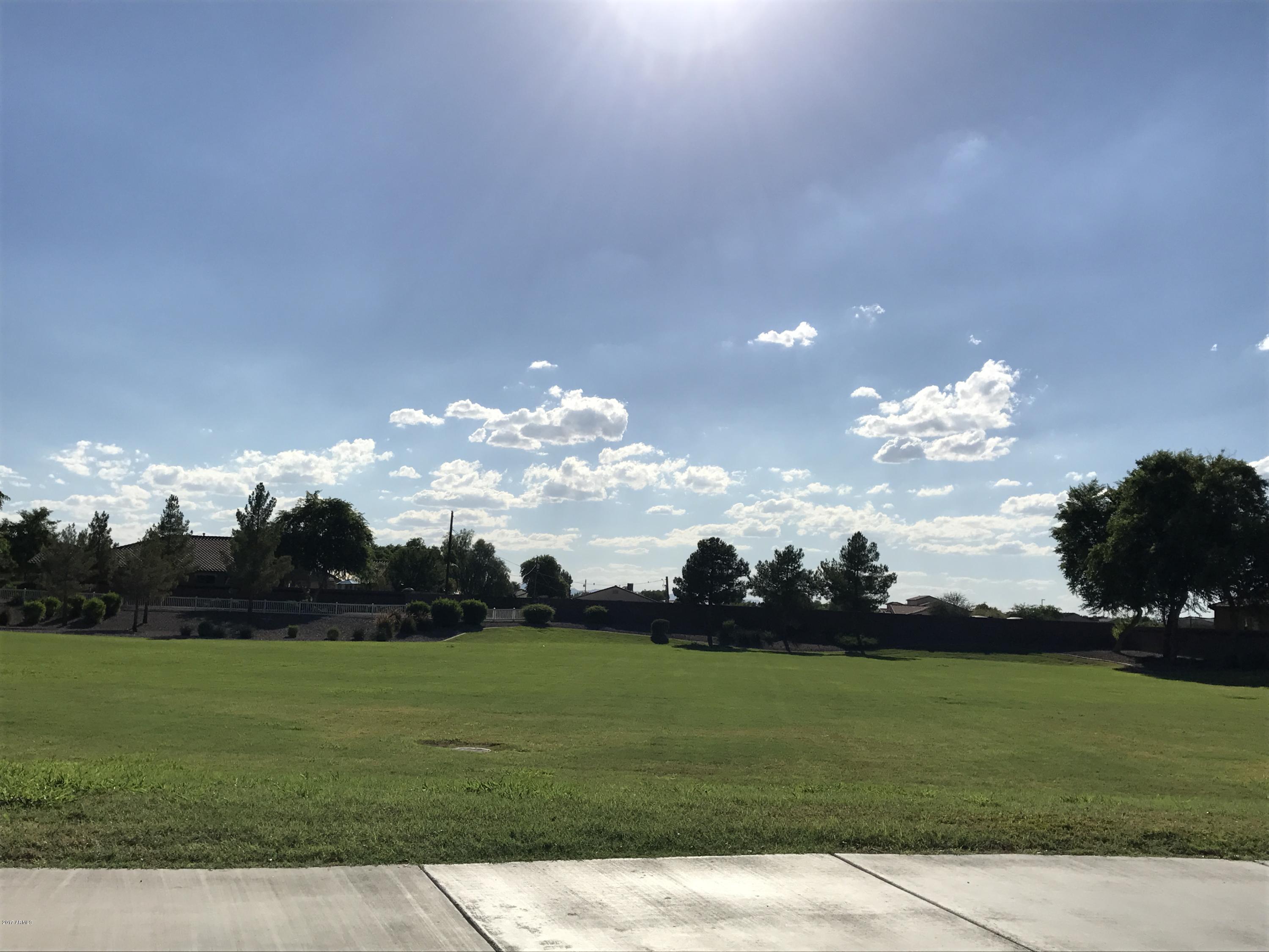 3061 E VALLEJO Drive