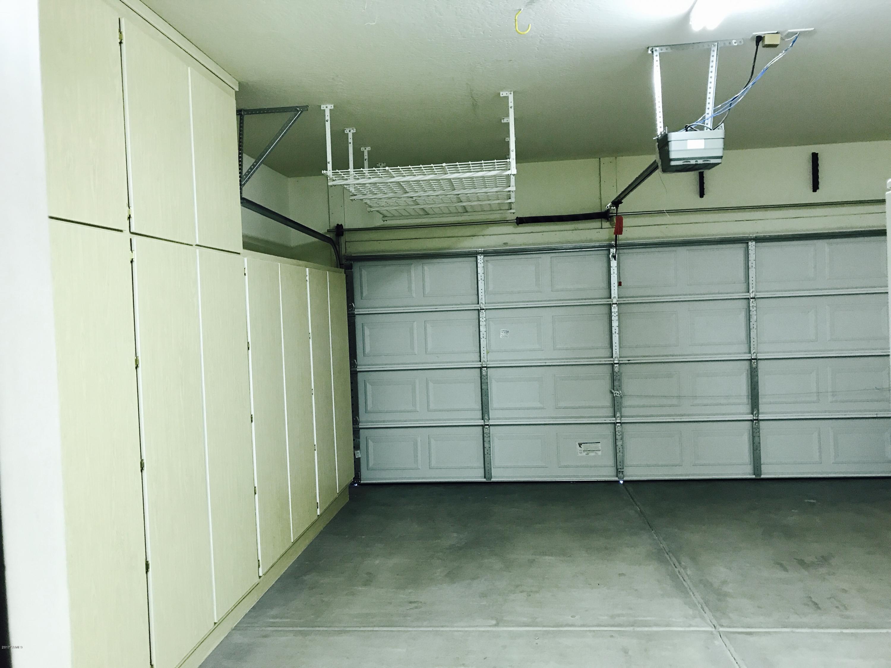 3061 E VALLEJO Drive