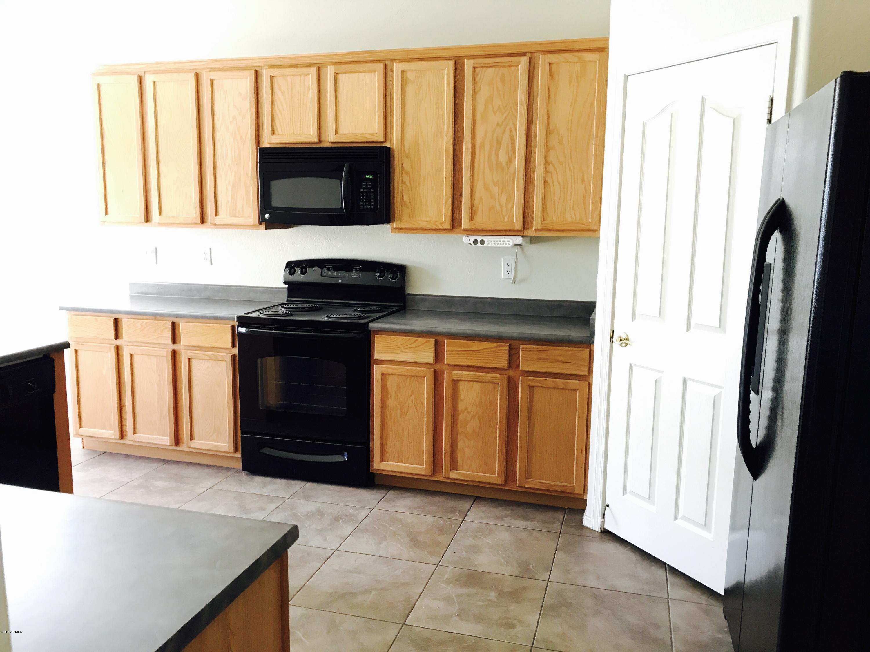 3061 E VALLEJO Drive