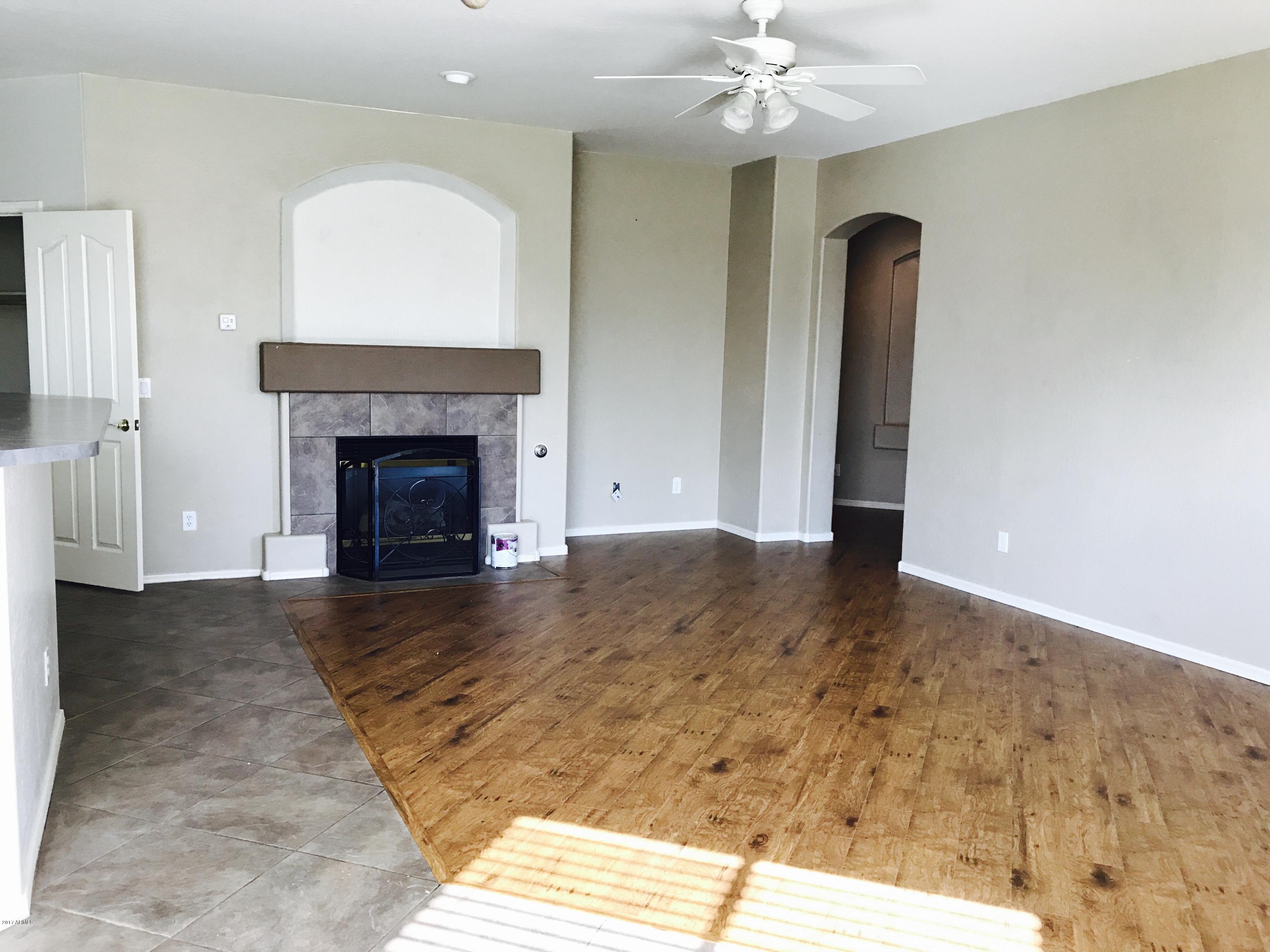 3061 E VALLEJO Drive