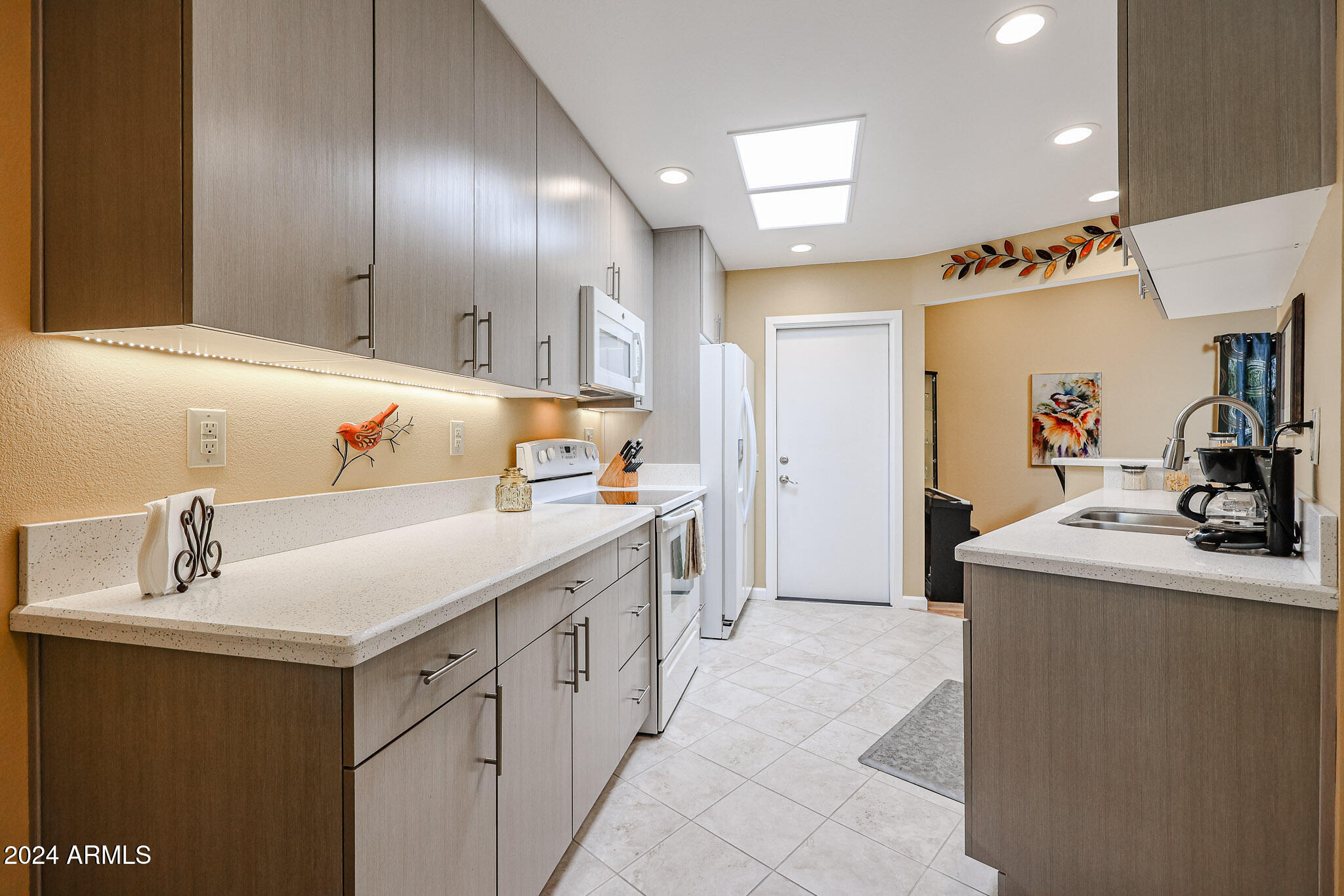 13877 N 111TH Avenue