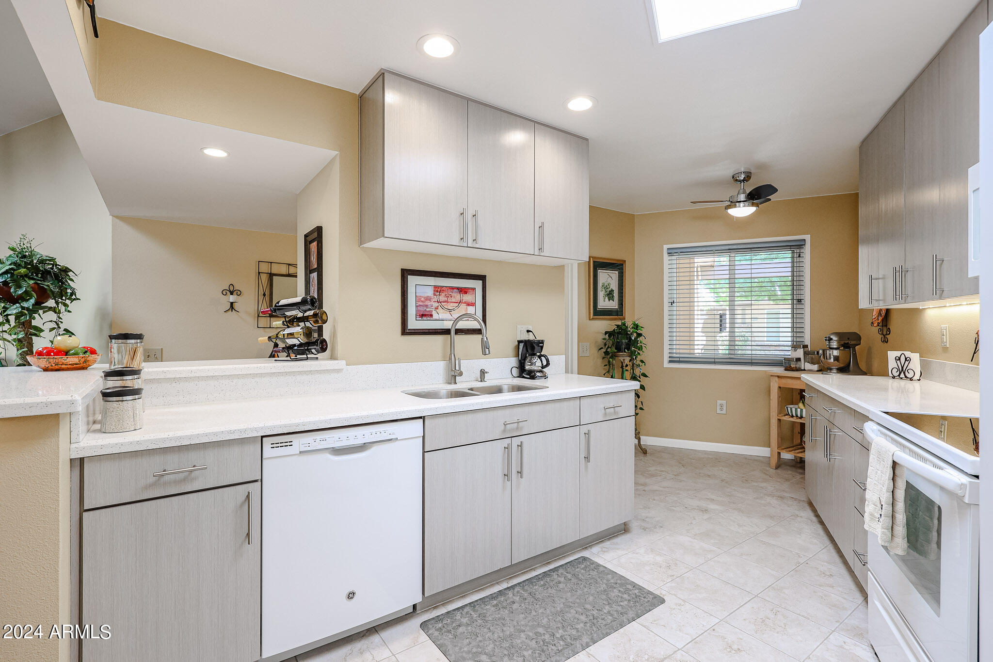 13877 N 111TH Avenue