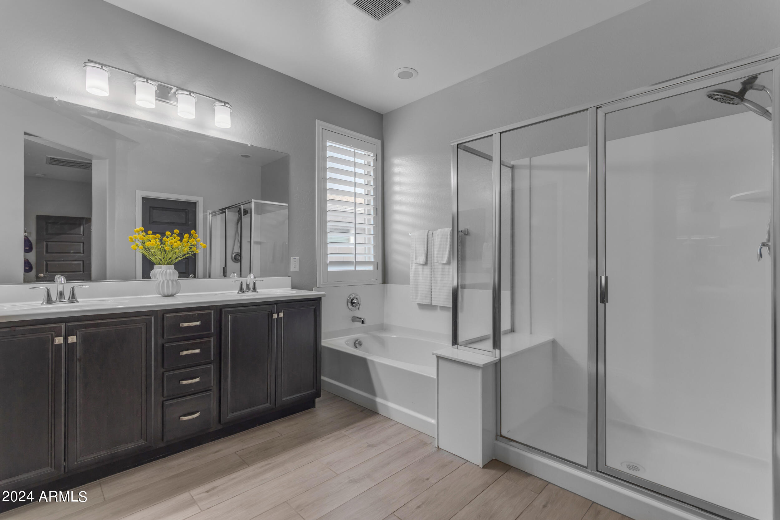 7738 S RESEDA Street